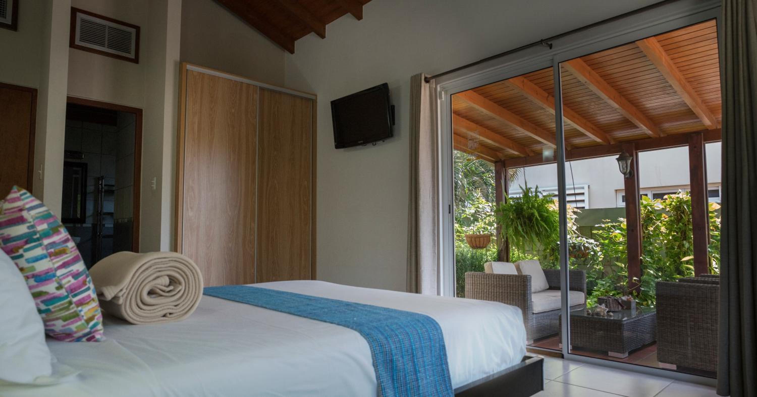 Costa Esmeralda Village