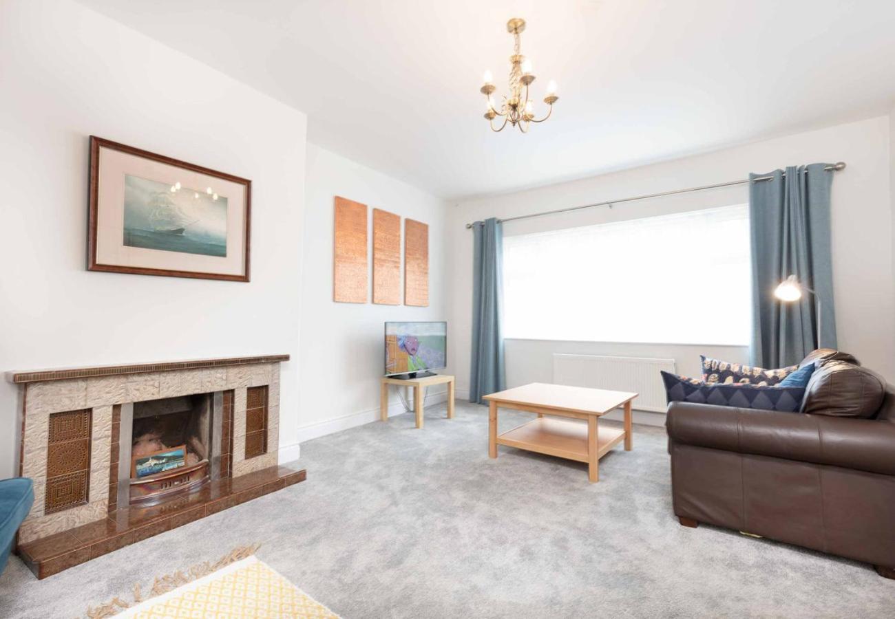 An Searrach Dingle by Trident Holiday Homes view 4