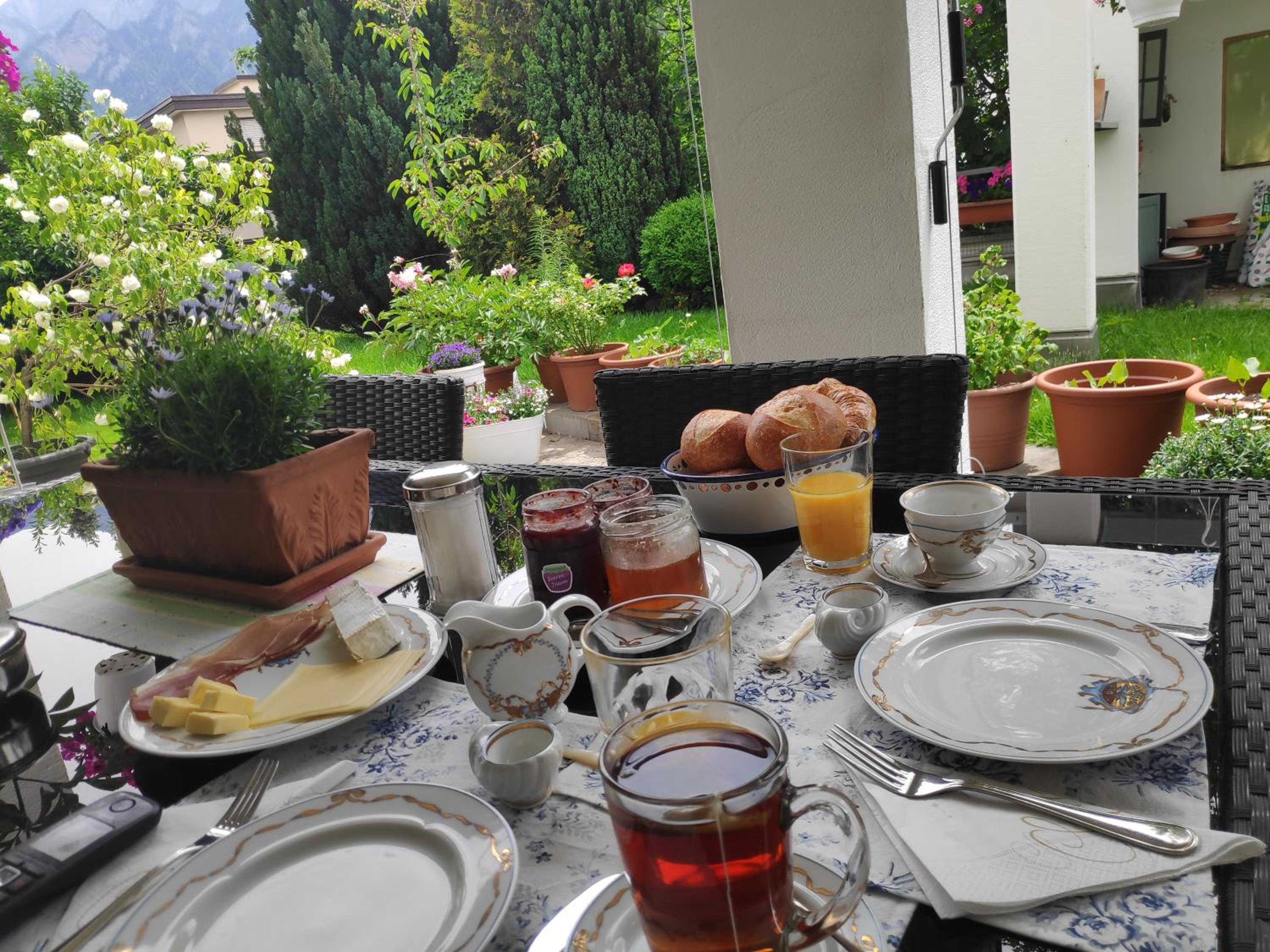 Bed & Breakfast