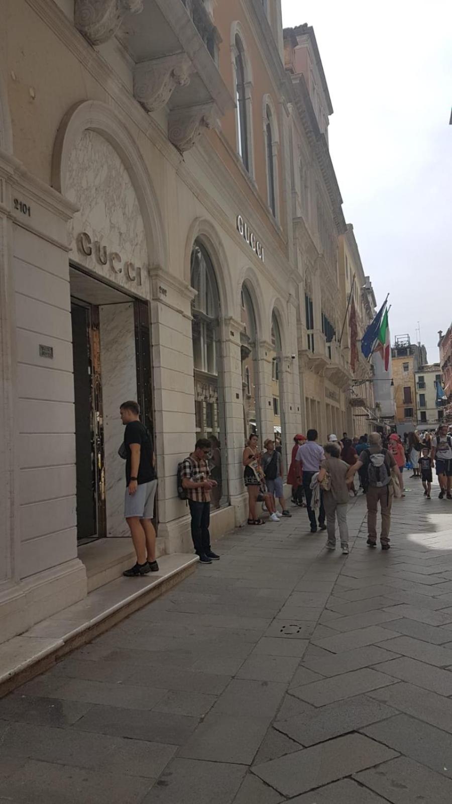 CA' XXII MARZO BOUTIQUE