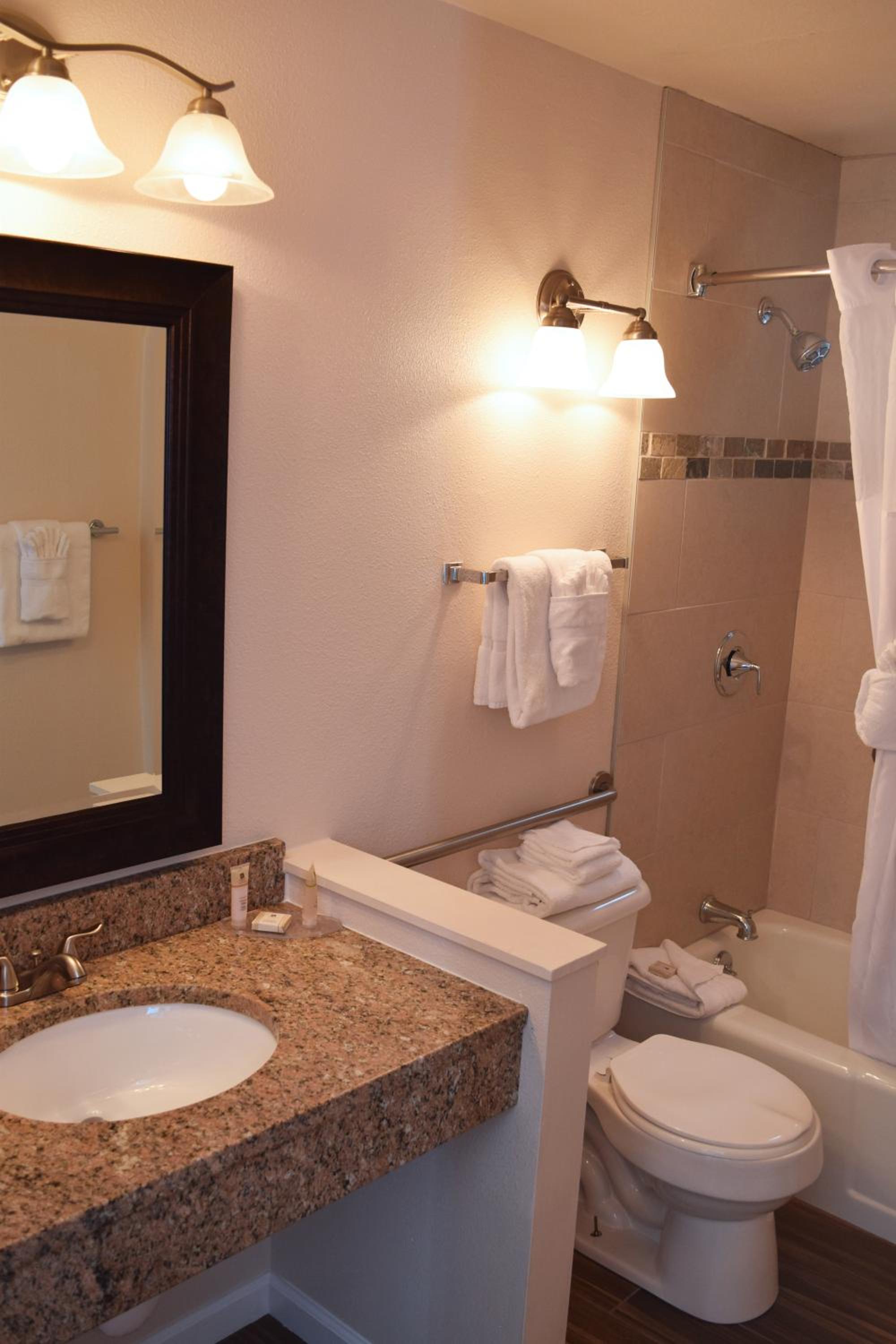 Alpine Trail Ridge Inn - Property Image 42