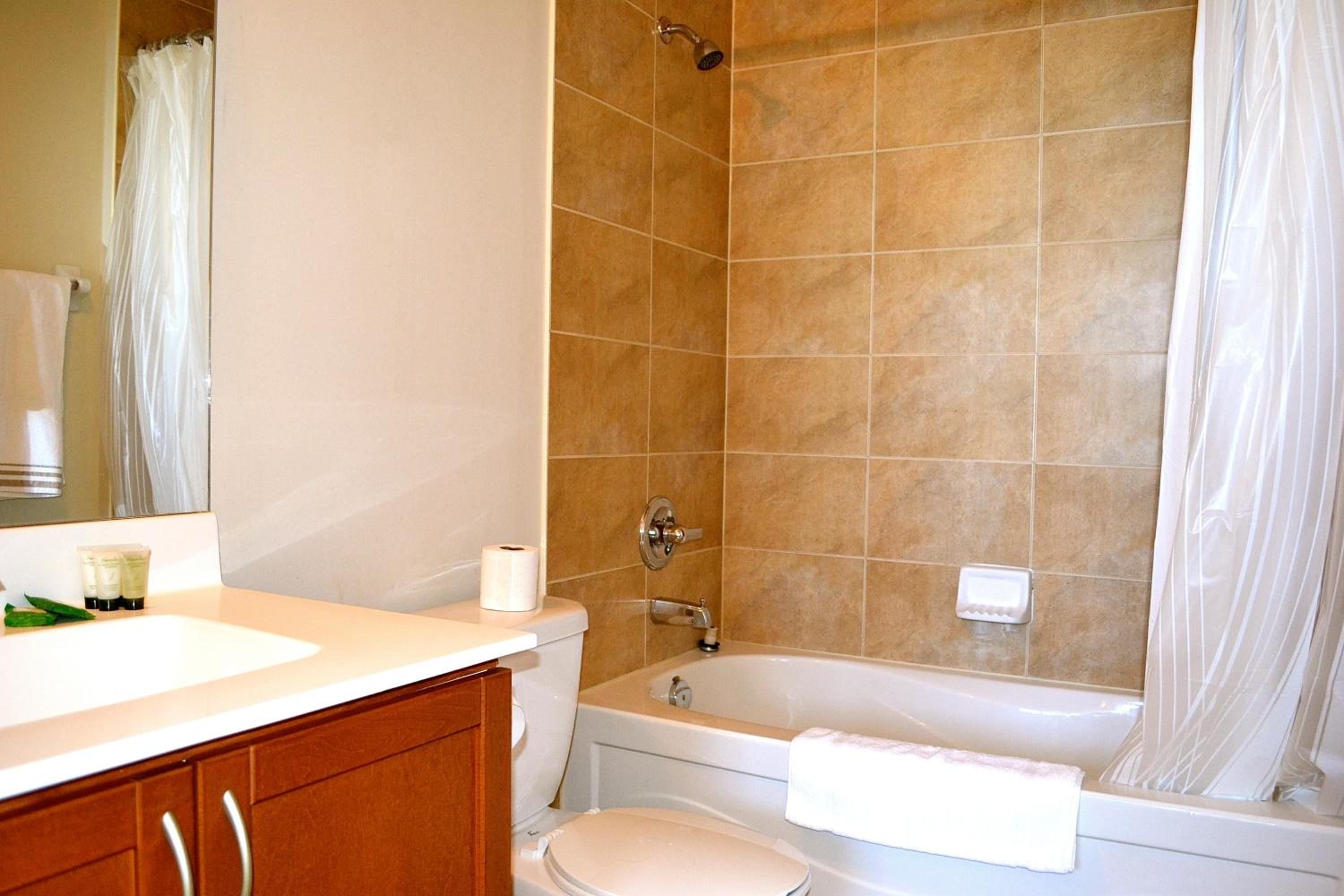 Royal Stays Furnished Apartments - Square One
