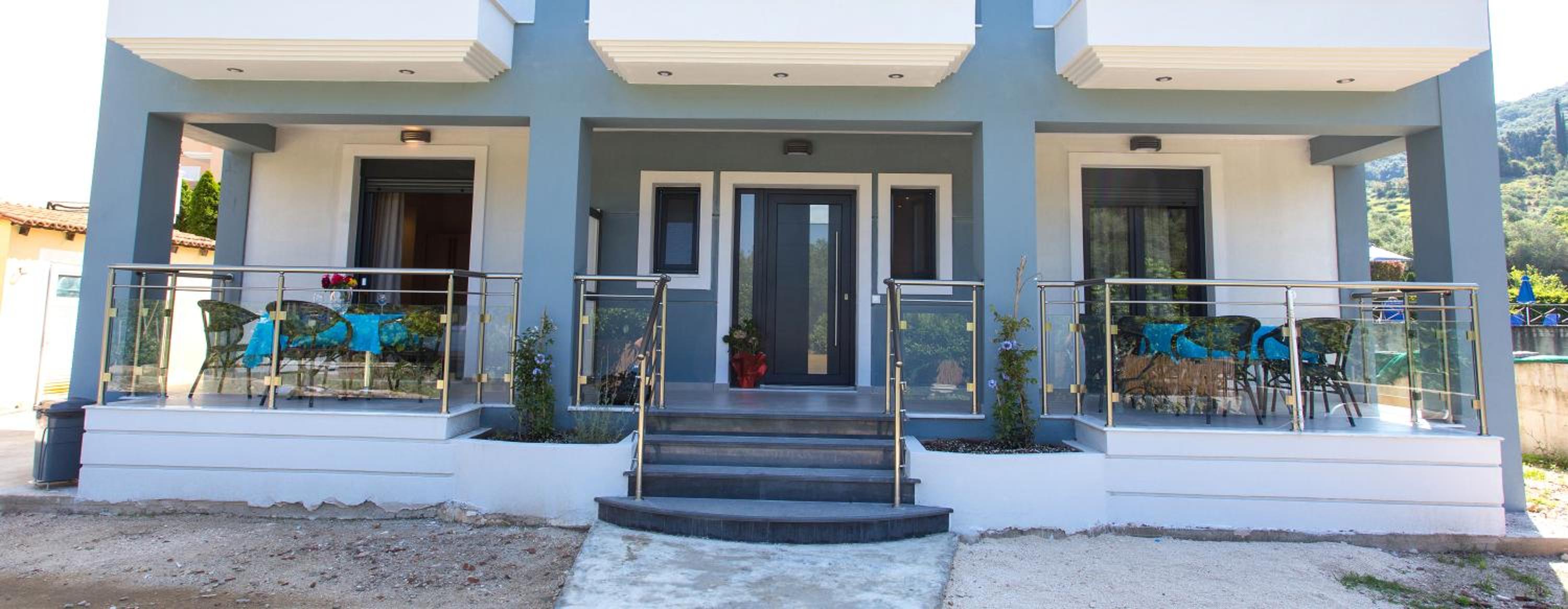 Hotel Moonline Maisonettes & Apartments - Image 1