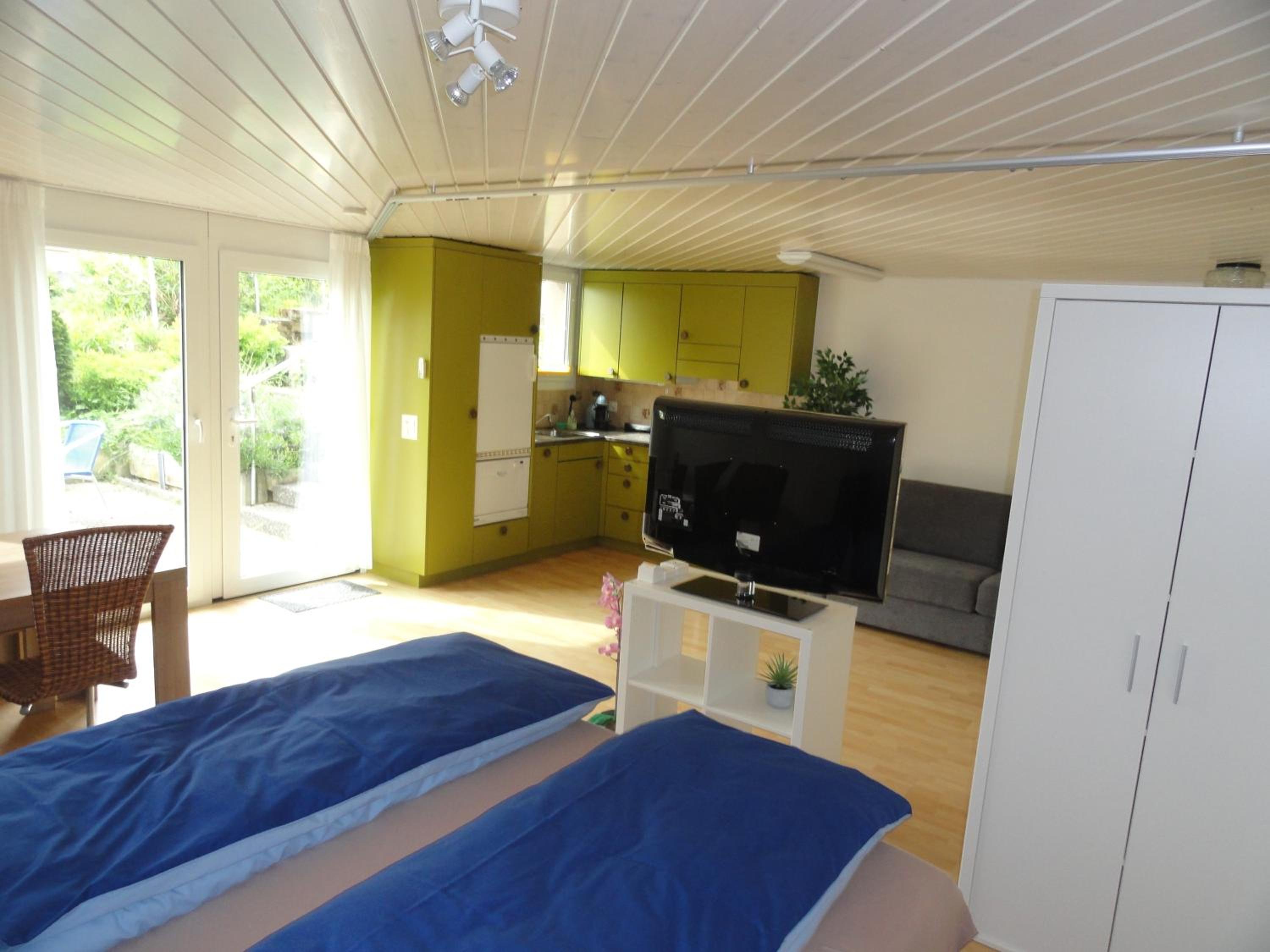 Photo 6