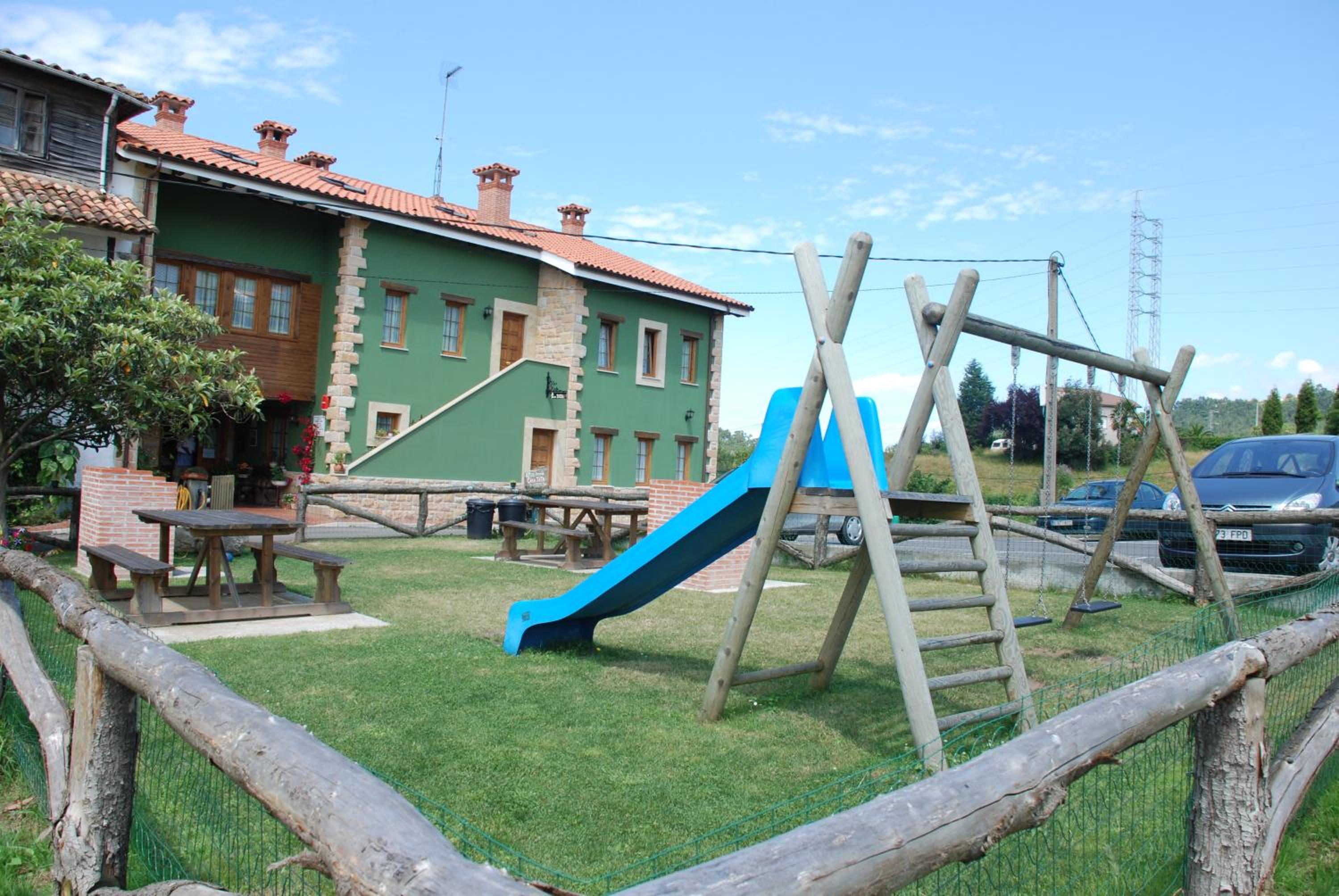 Apartamentos Rurales Casa Tata