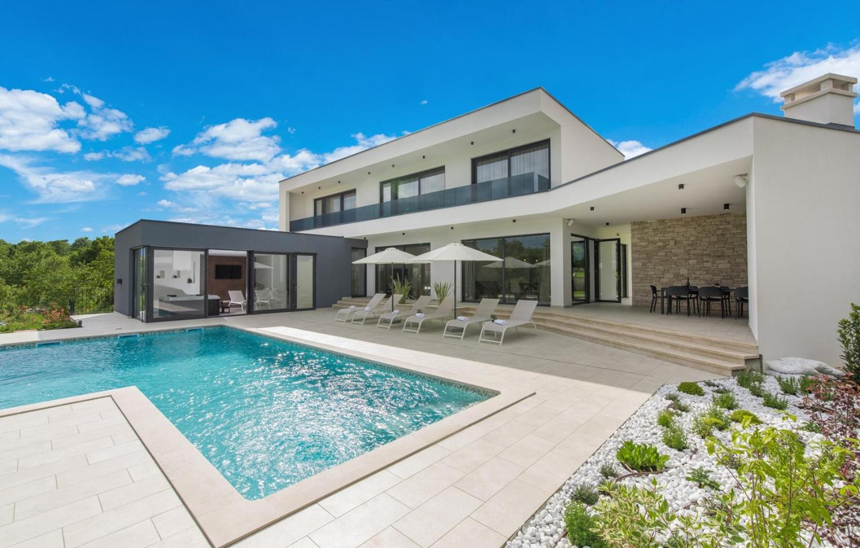 Villa Blanka view 3