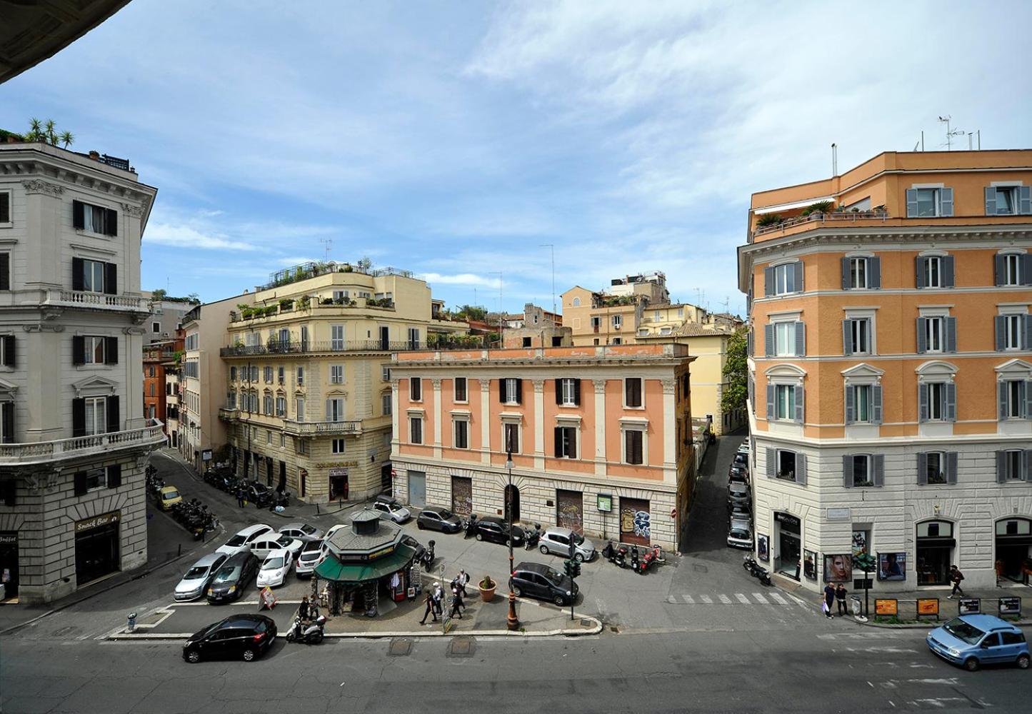 Rome Luxury House - The House