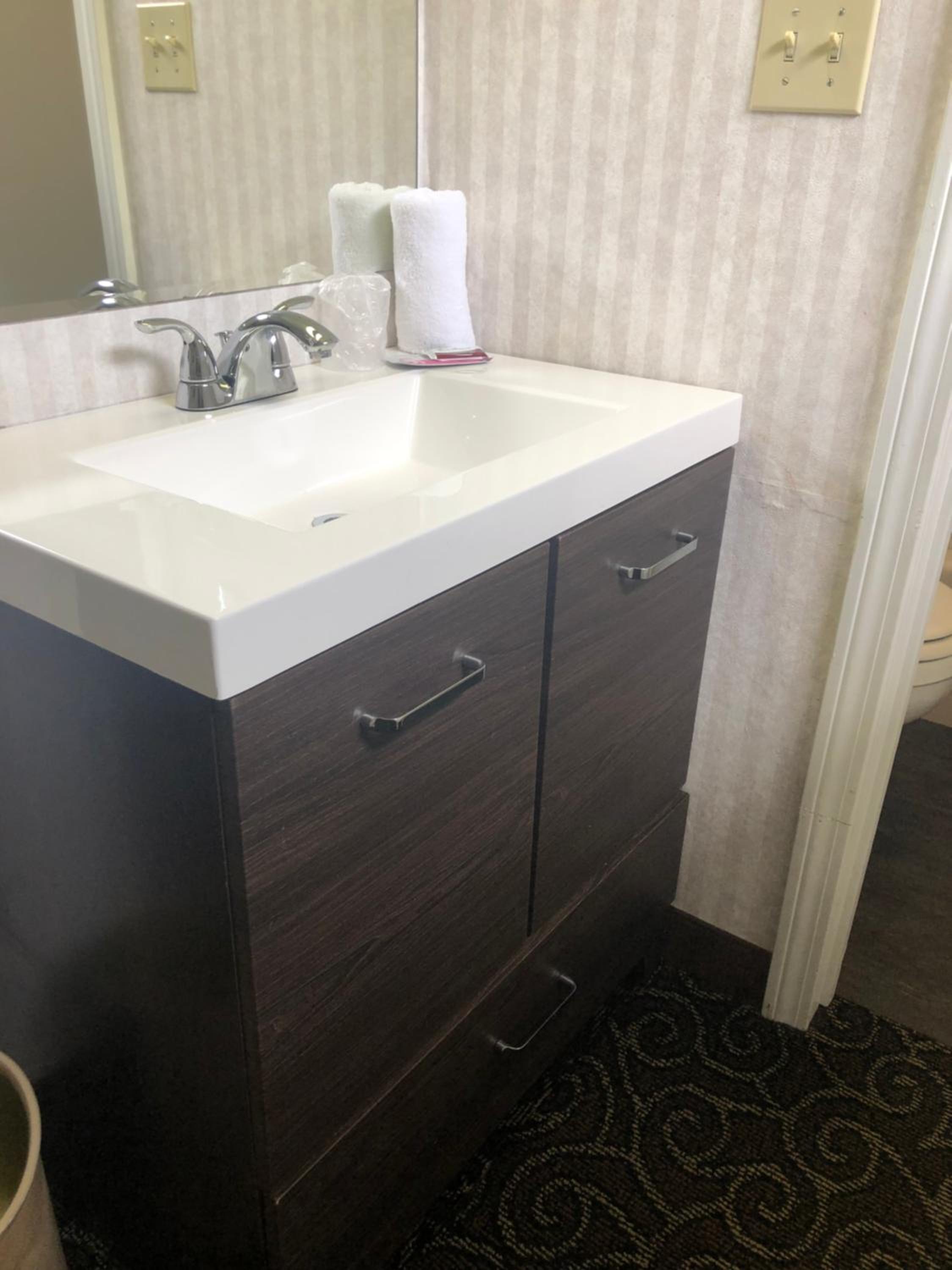 Brattleboro Vacations - The Black Mountain Inn - Property Image 30