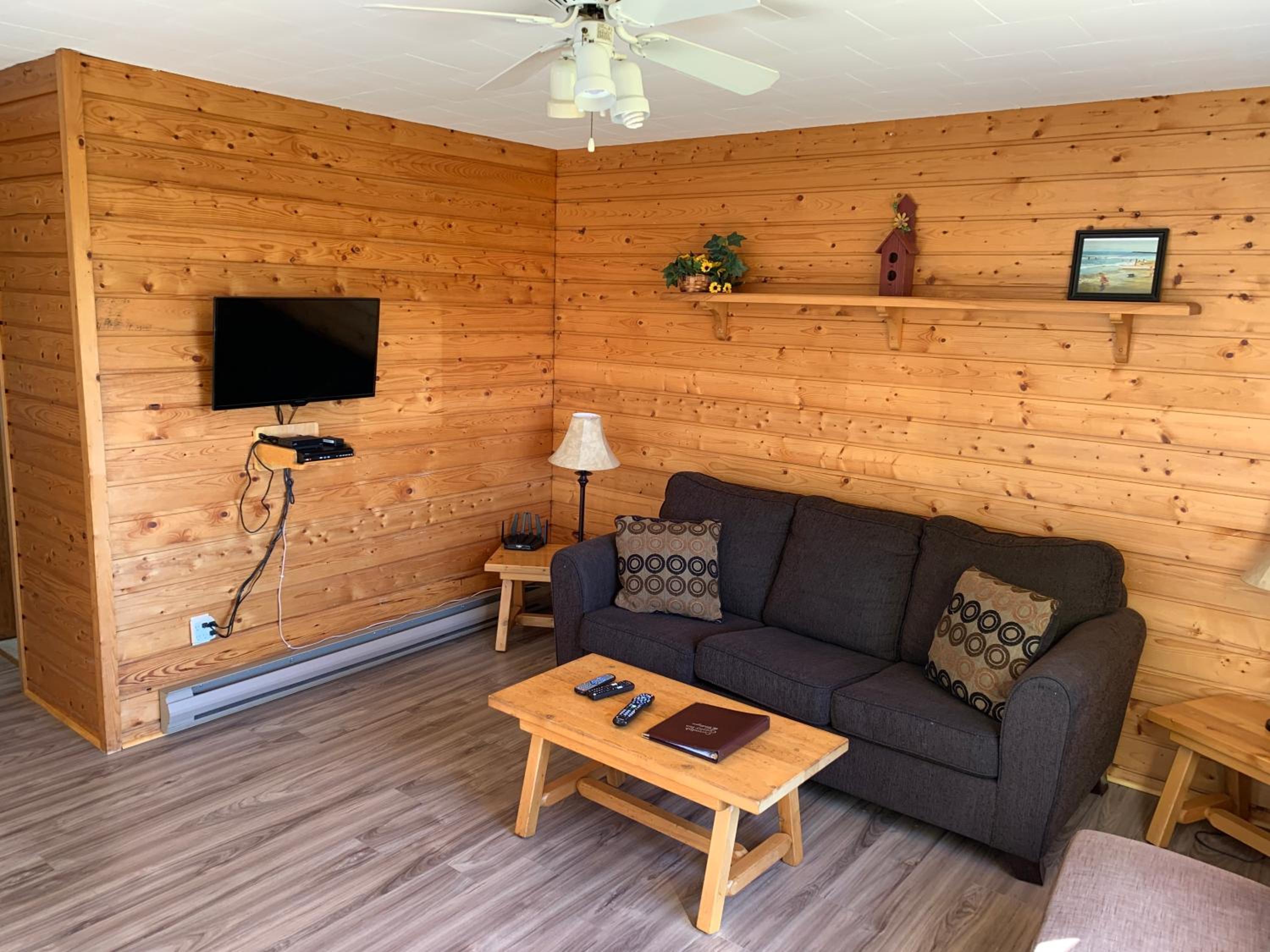 Cavendish Country Inn & Cottages