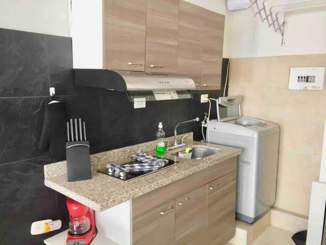 BEAUTIFUL STUDIO IN CENTRAL LOCATION 102 view 2