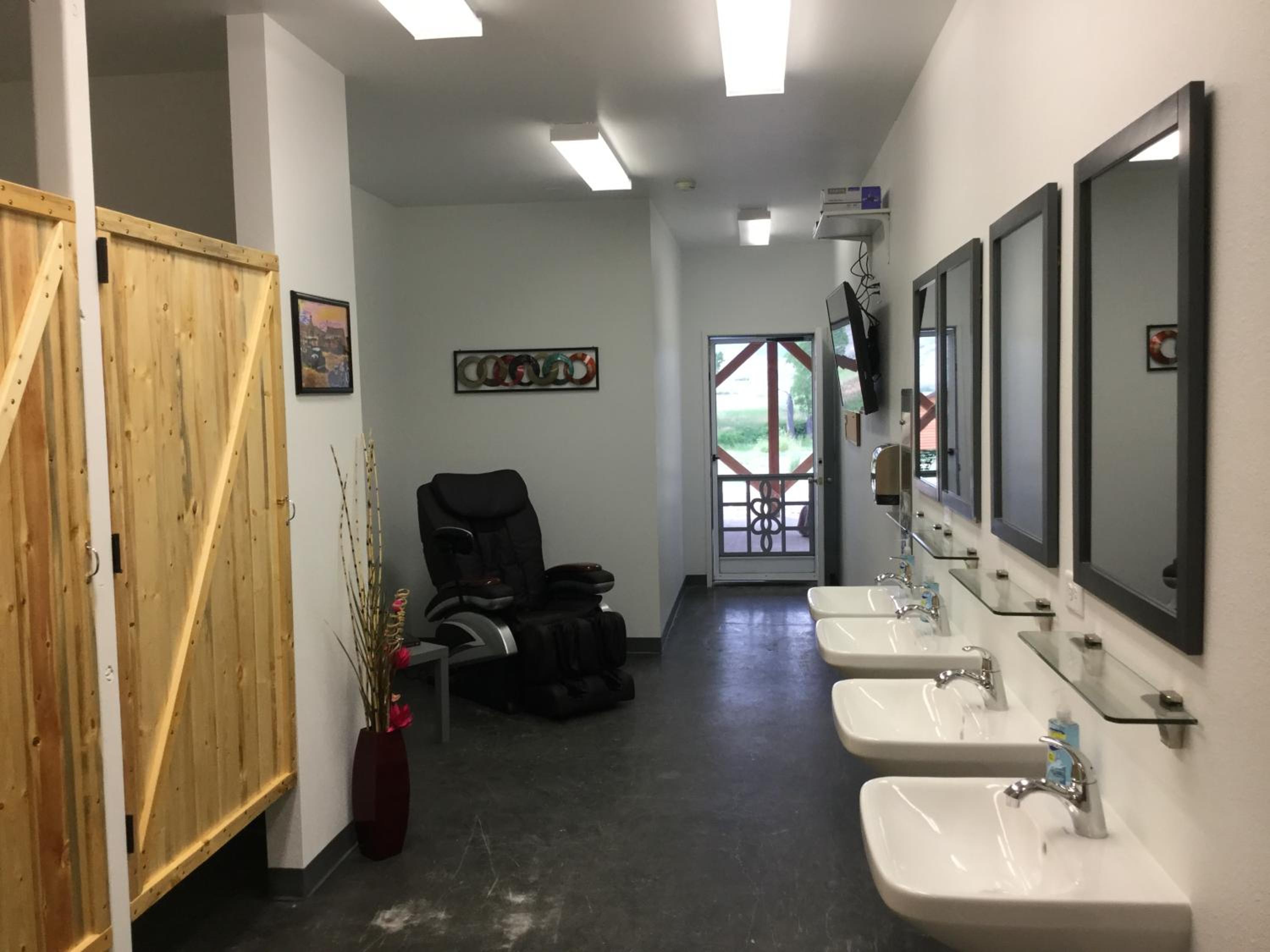 Photo 11