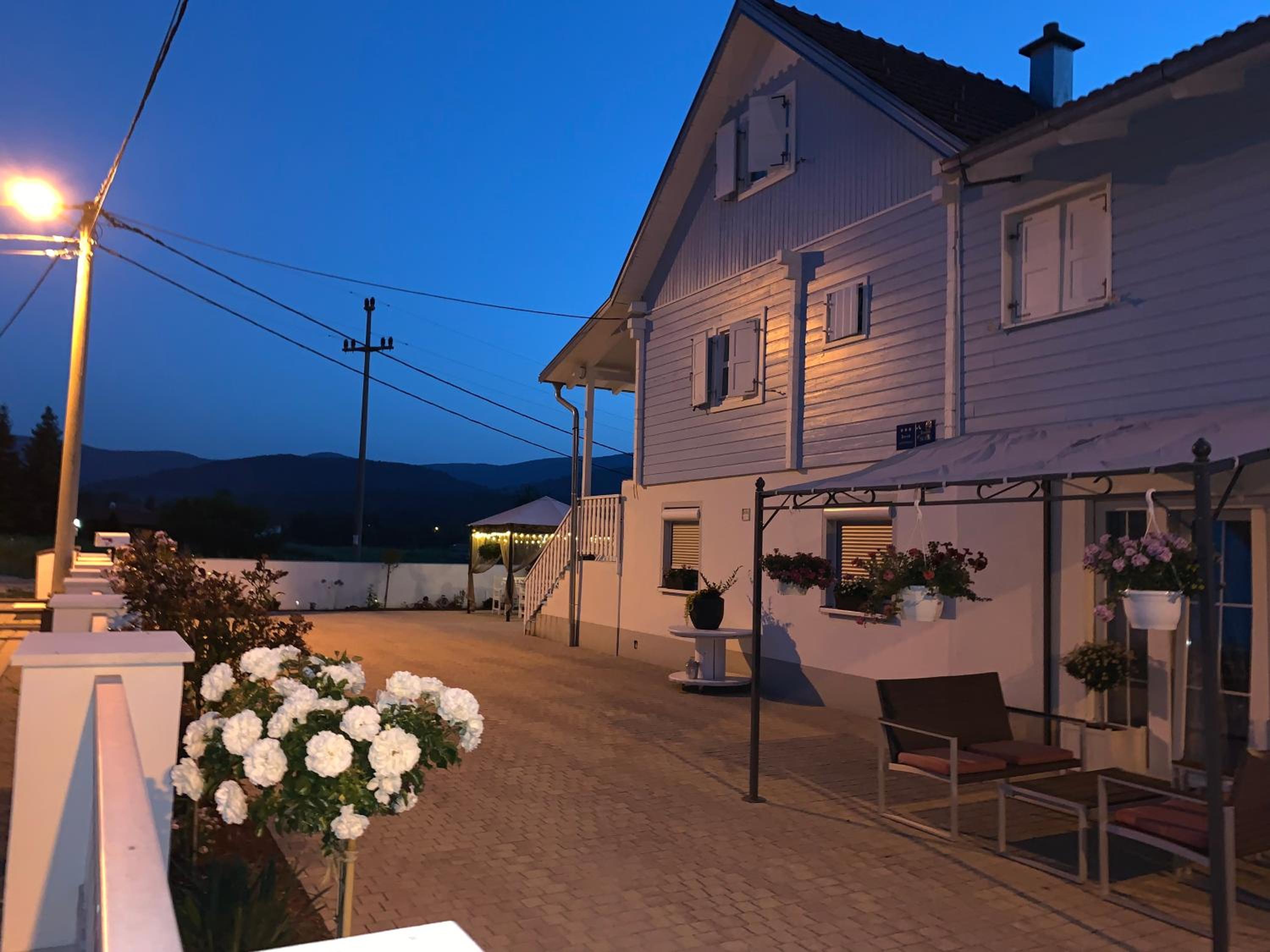Pool Apartments Plitvice Lakes