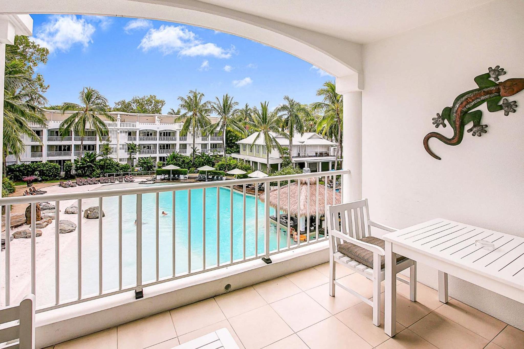 Elysium Private Accommodation at Beach Club & Spa