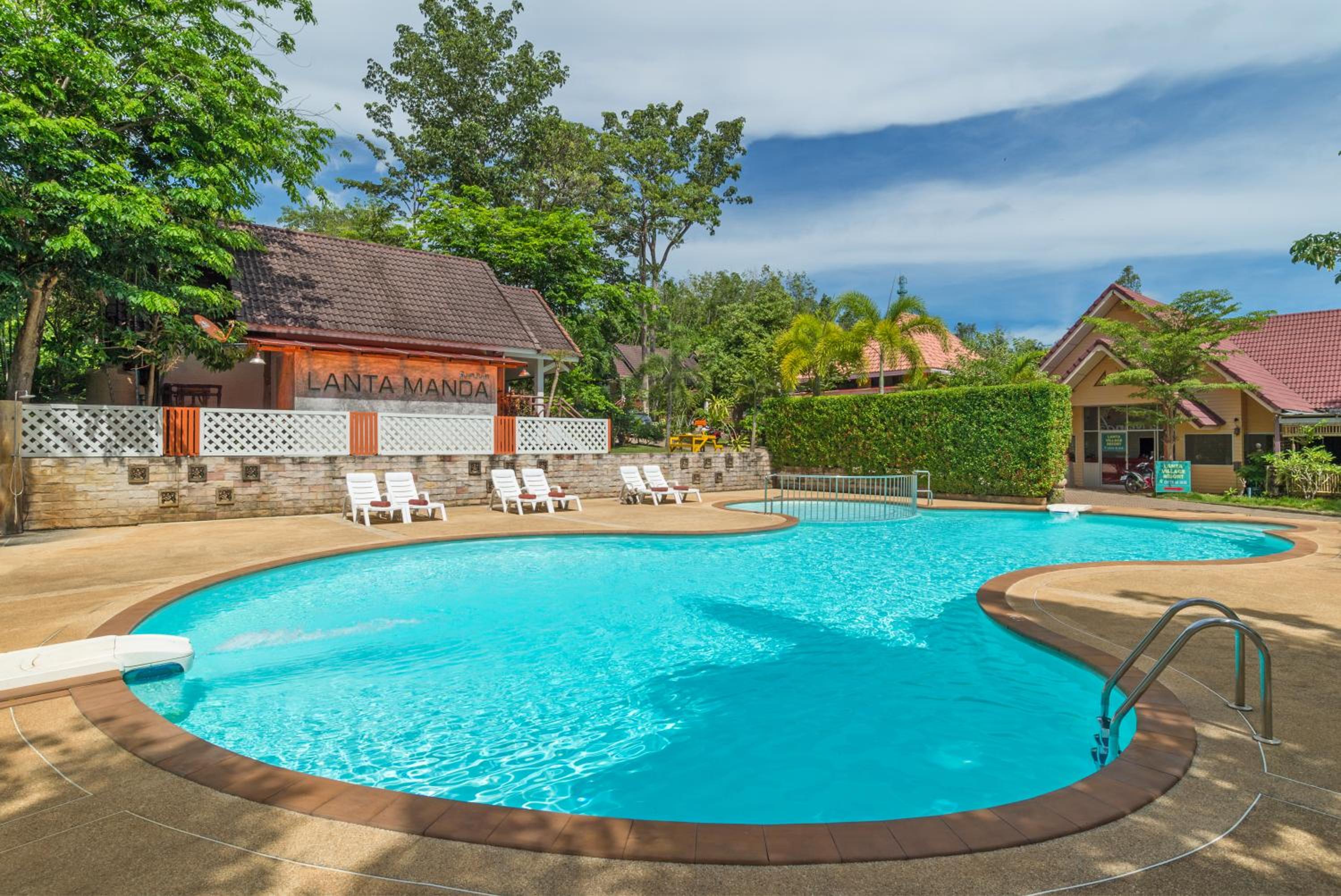 Lanta Manda Resort