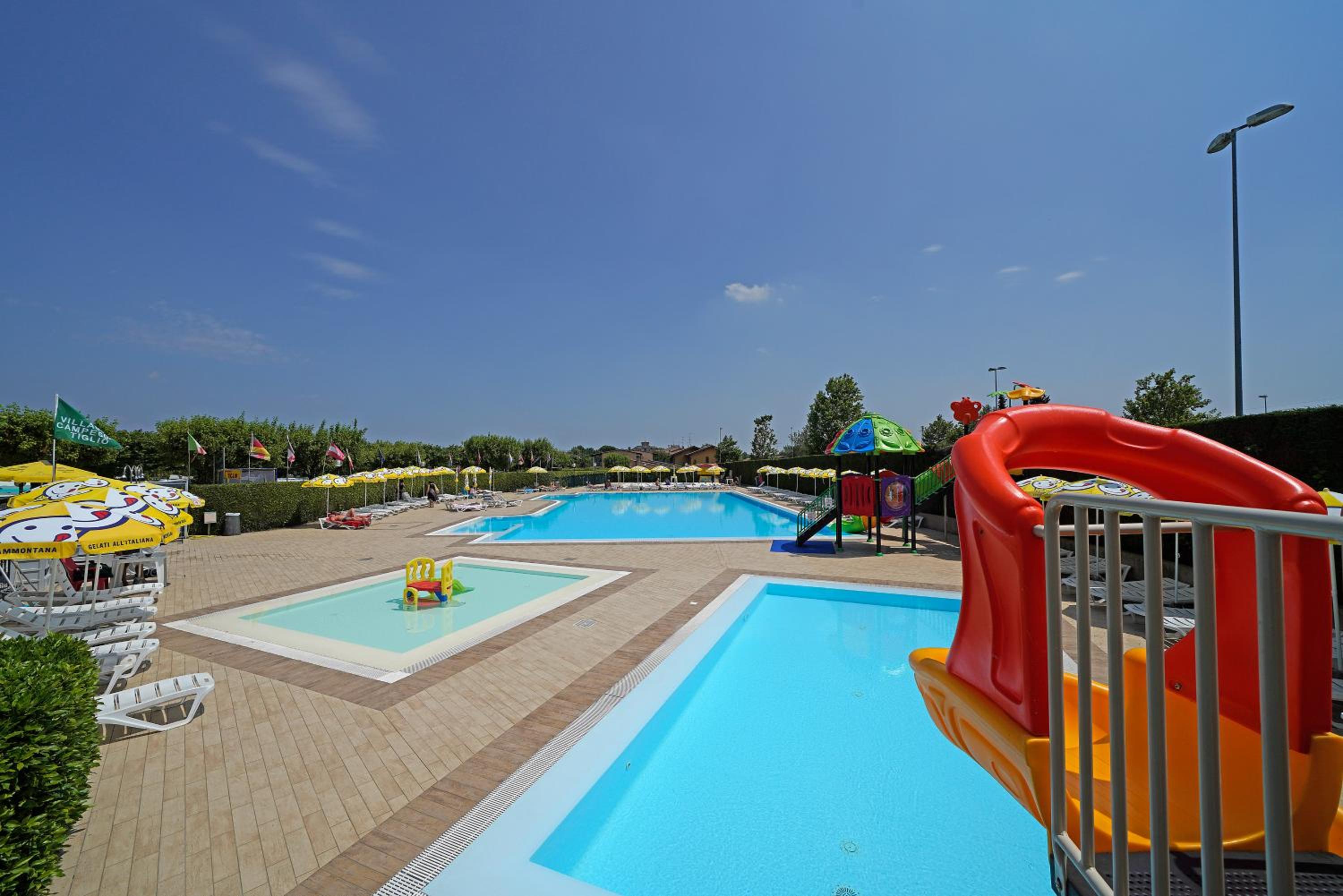 Sirmione Vacations - Residence Villaggio Tiglio - Property Image 1