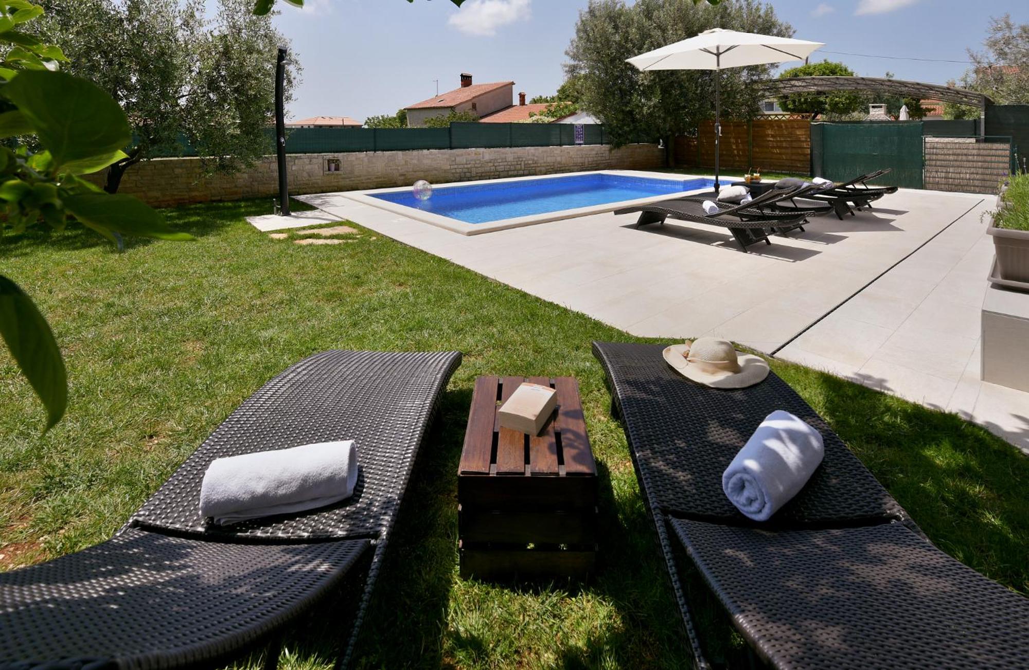 House Vedran 1125 view 4