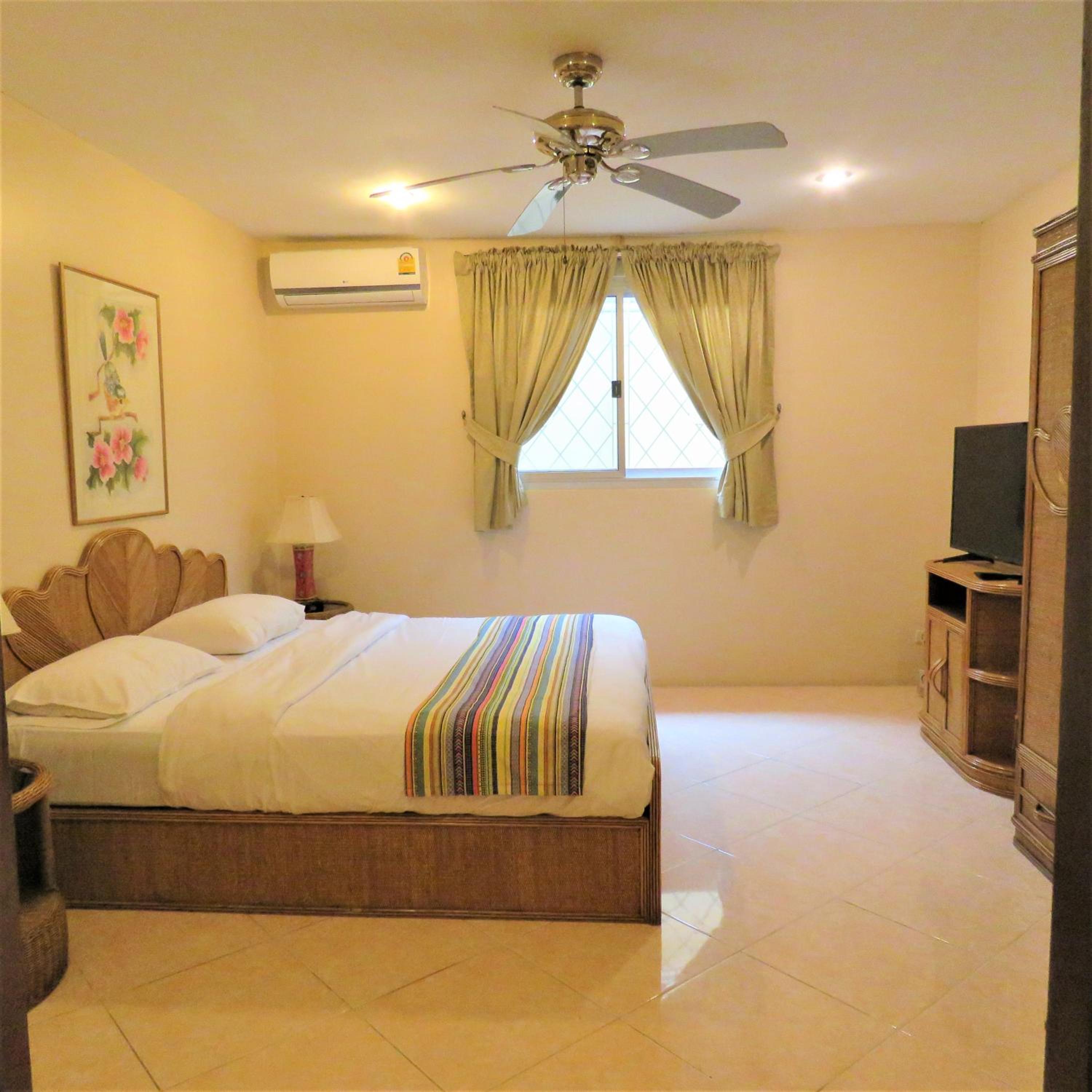 BUTTERFLY GARDEN BOUTIQUE RESIDENCES A Lifestyle destination that you deserve by Neang 110 to 190 sqmtr 1 to 3 bedroom units, 2 full bathrooms, Spa bath, R view 3