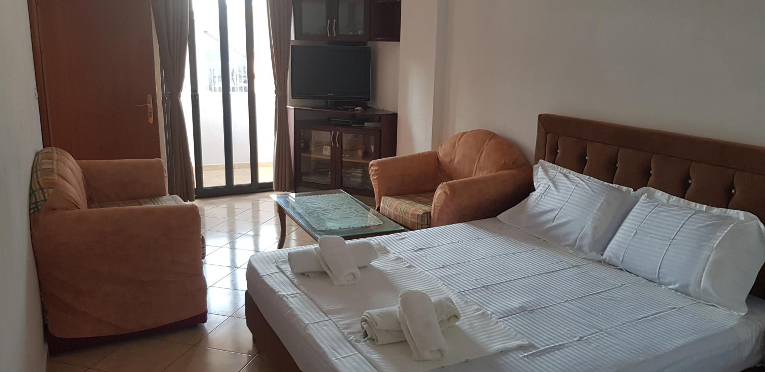 Apartments Villa Dovinefa