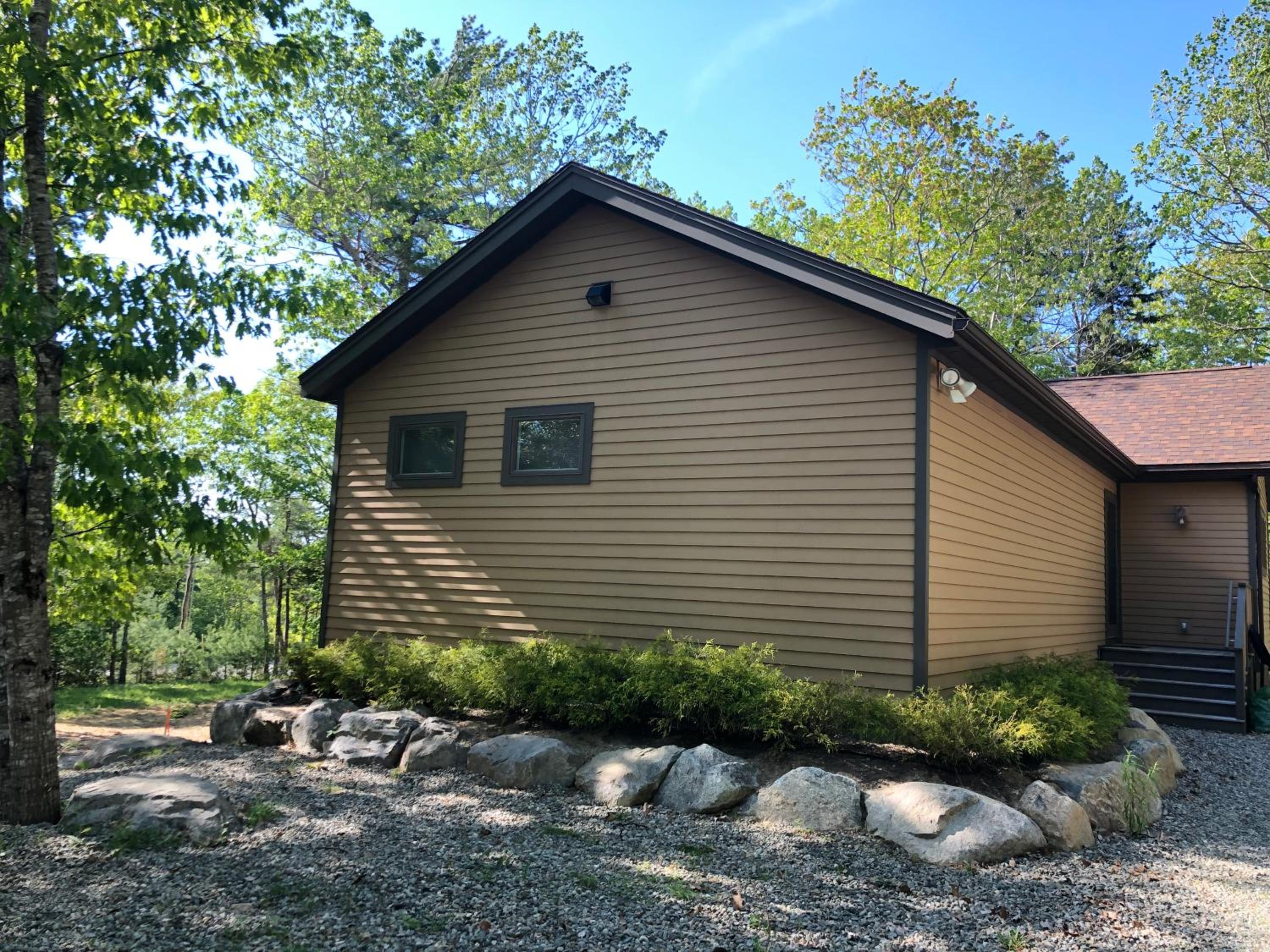 Modern House Family Retreat view 4