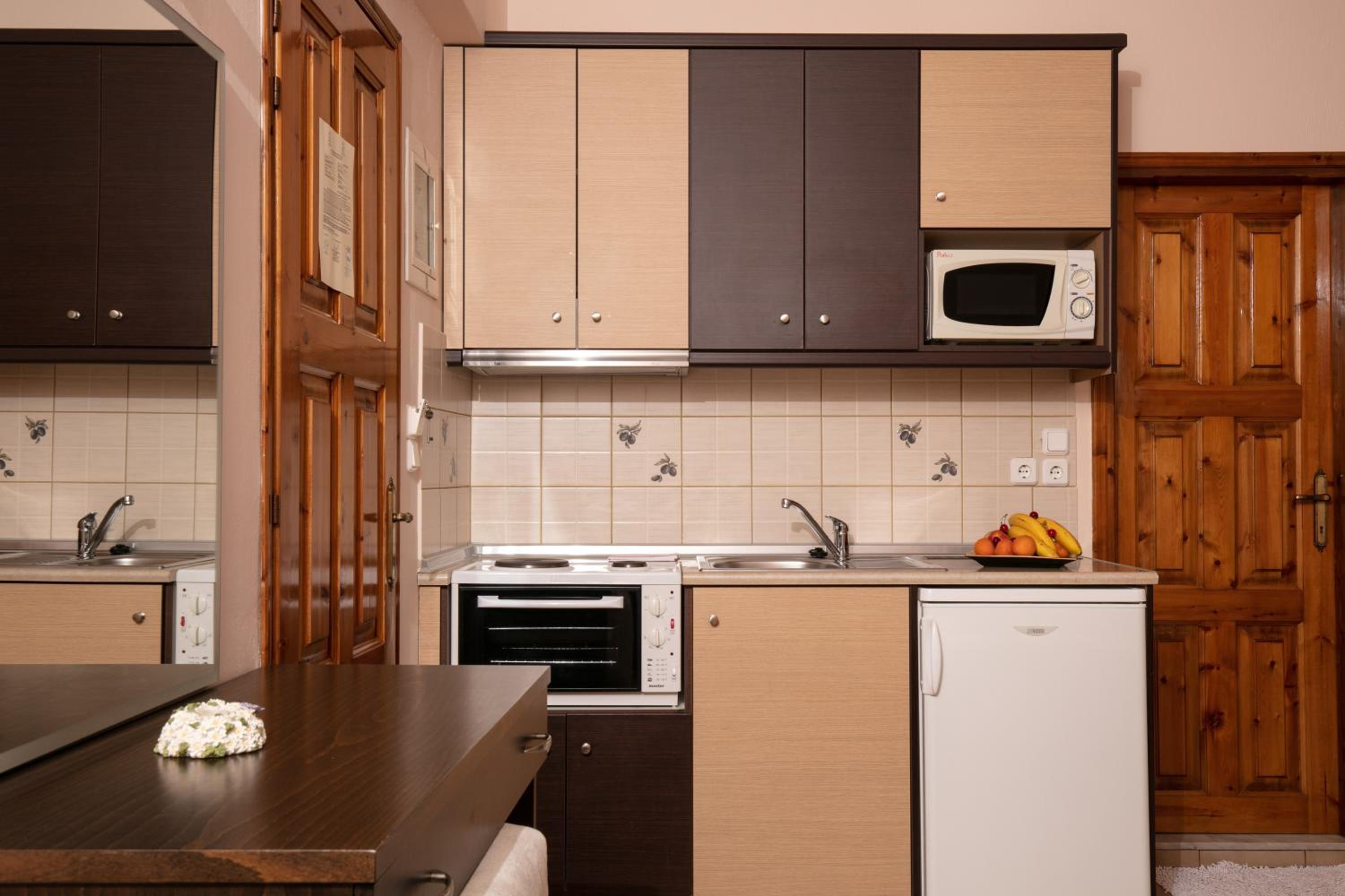 Dryades Apartments & Studios view 2