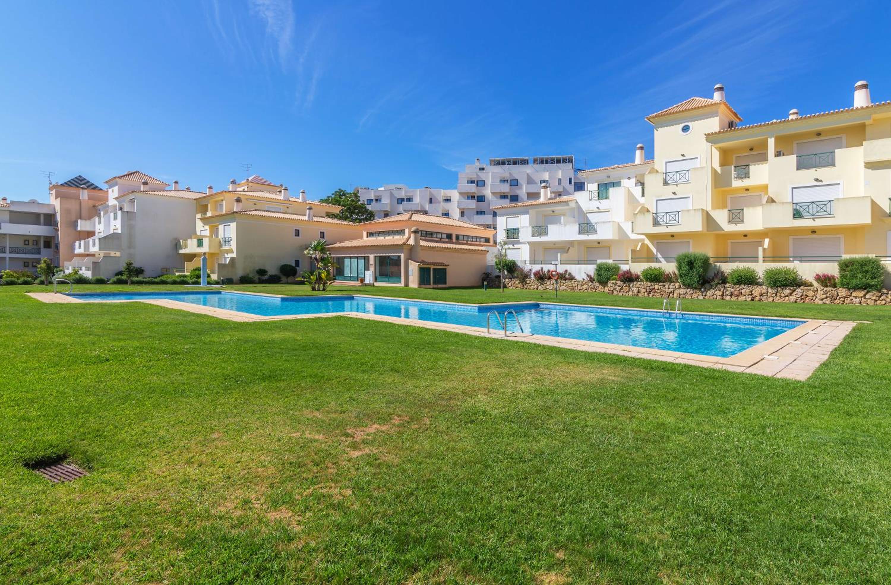 Jardins Santa Eulalia by Garvetur view 3