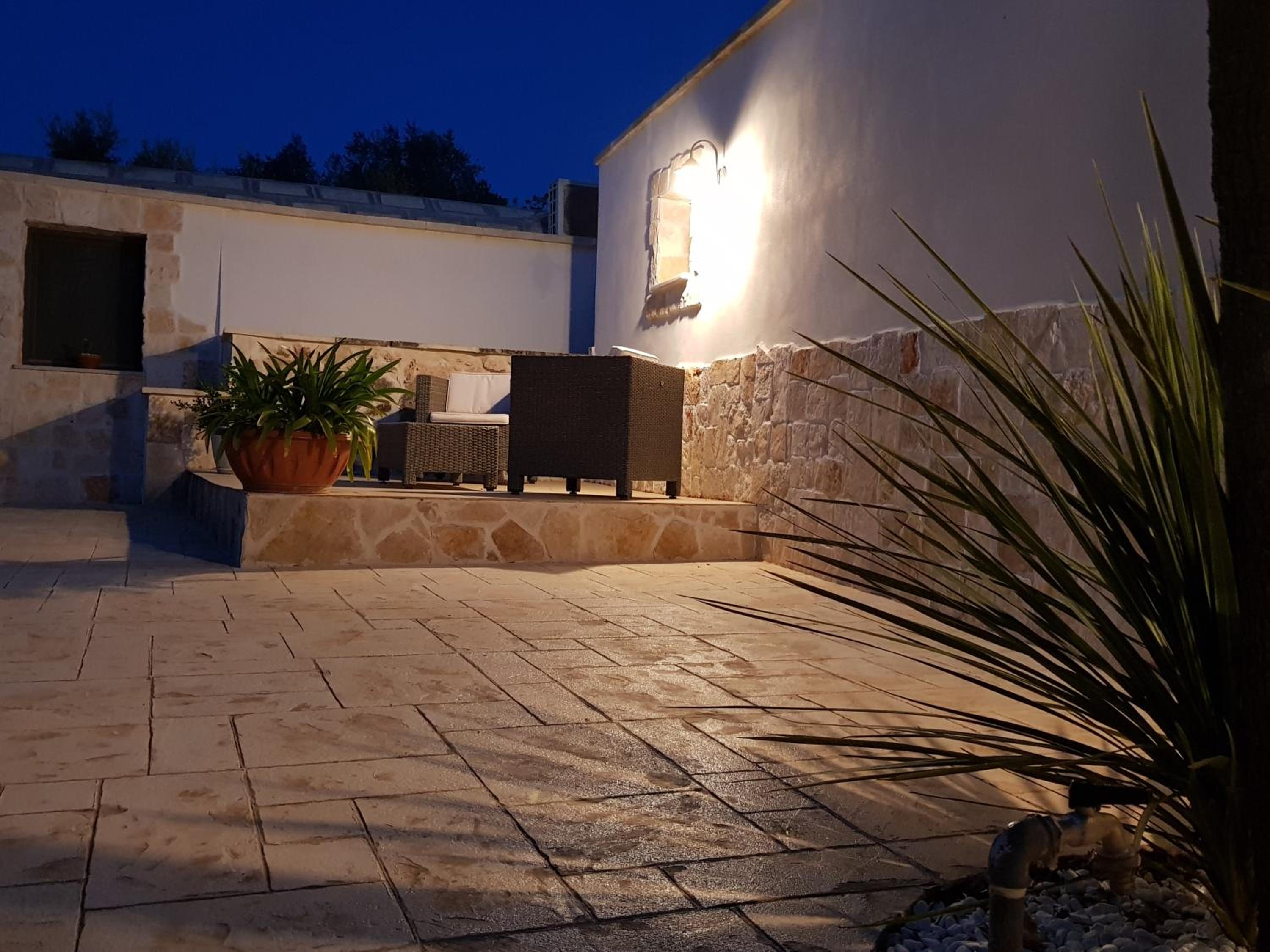 Trulli degli Augelli by BarbarHouse view 4