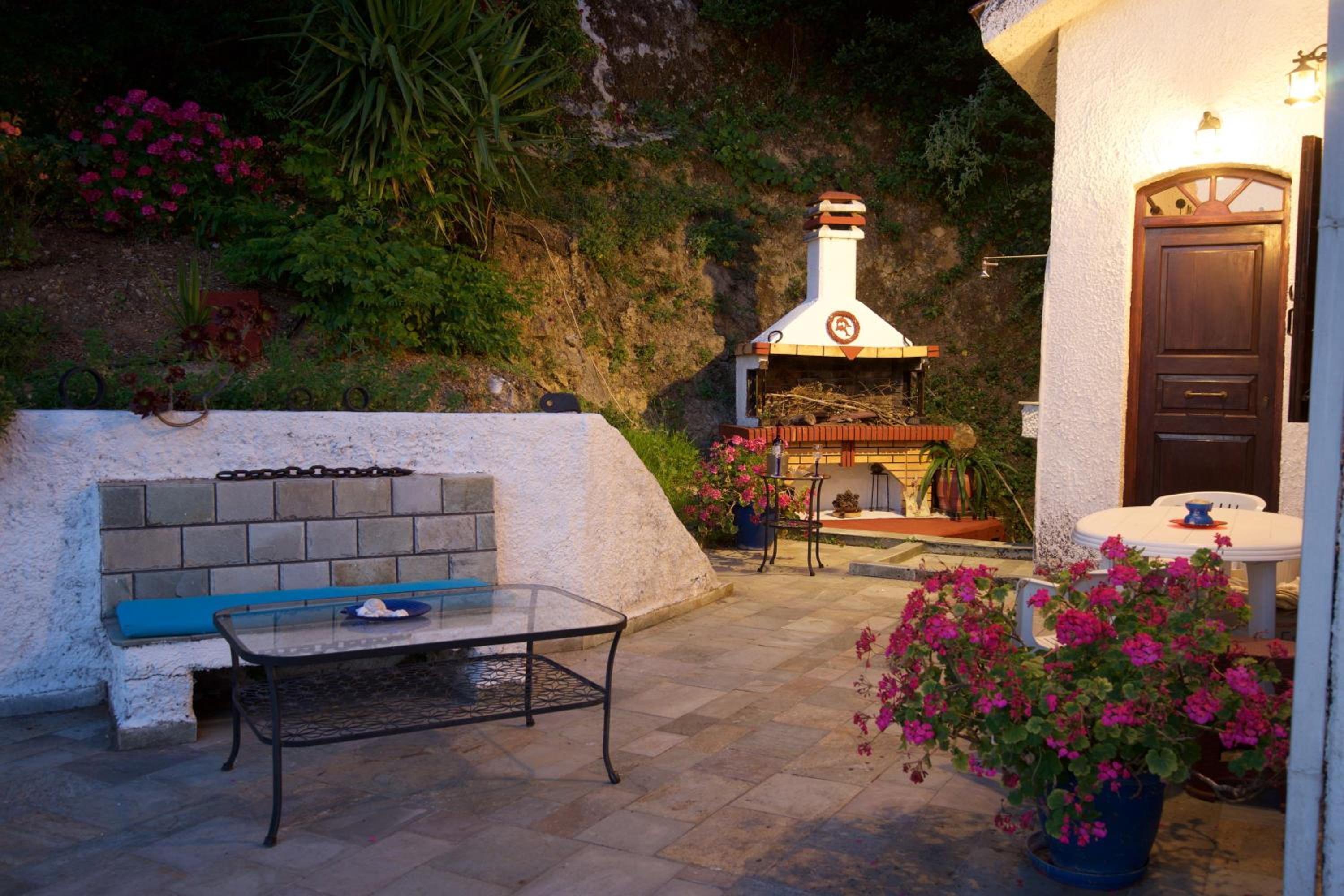 Villa Fanendes view 4