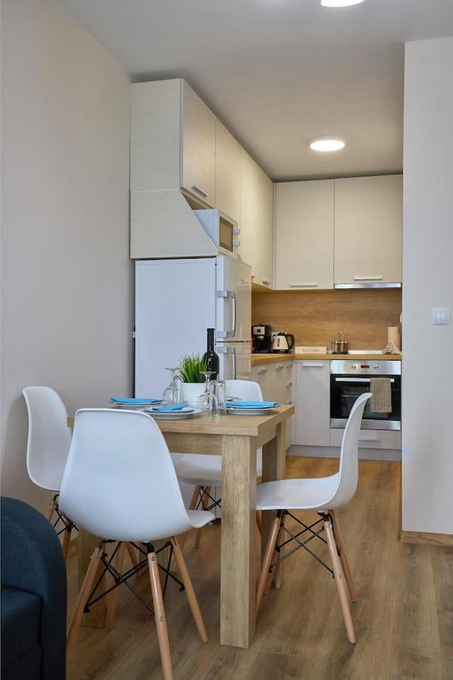 RELAX CENTER Burgas & Free PARKING