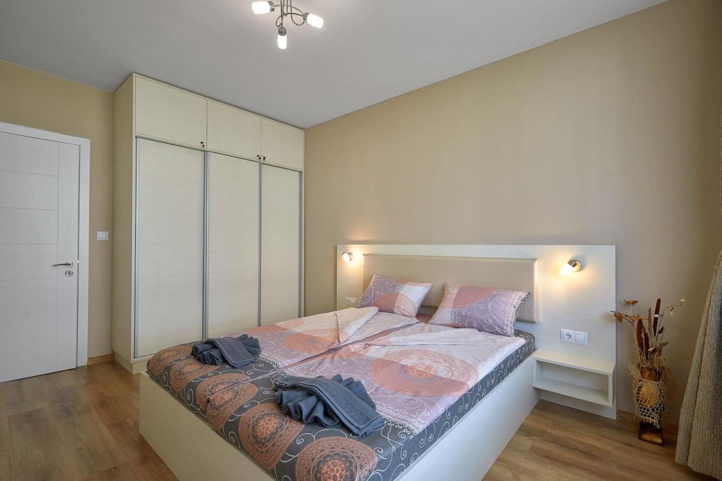 RELAX CENTER Burgas & Free PARKING