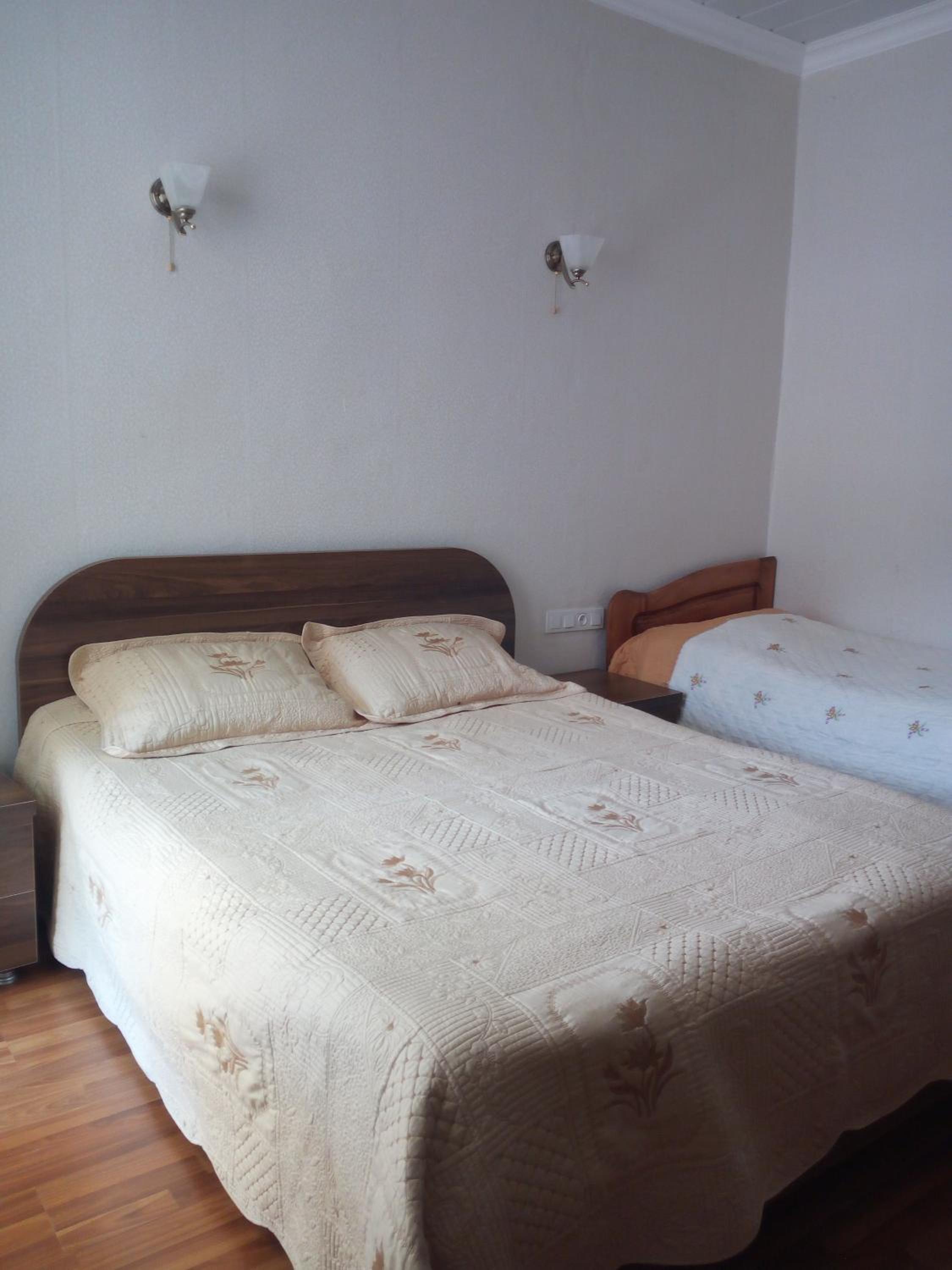 Small guest house view 2