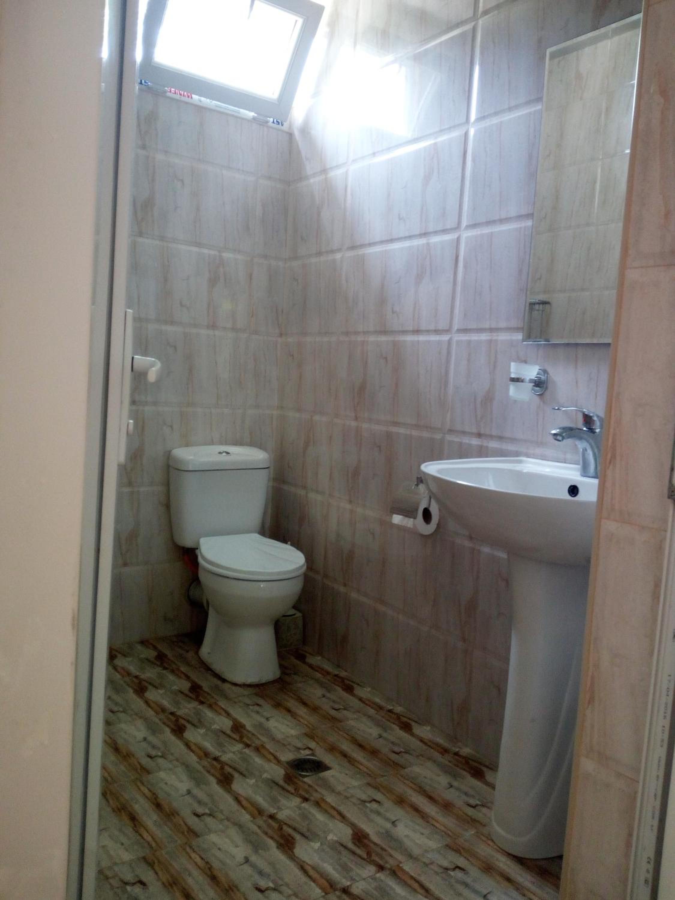 Small guest house view 4