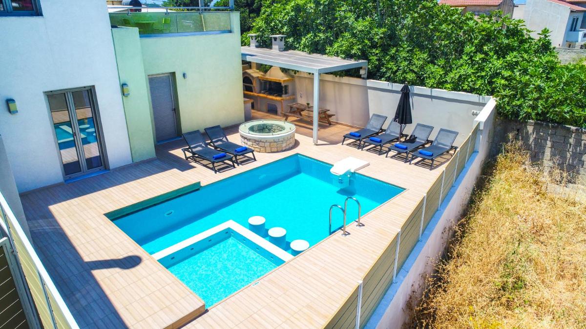 Sports Villa