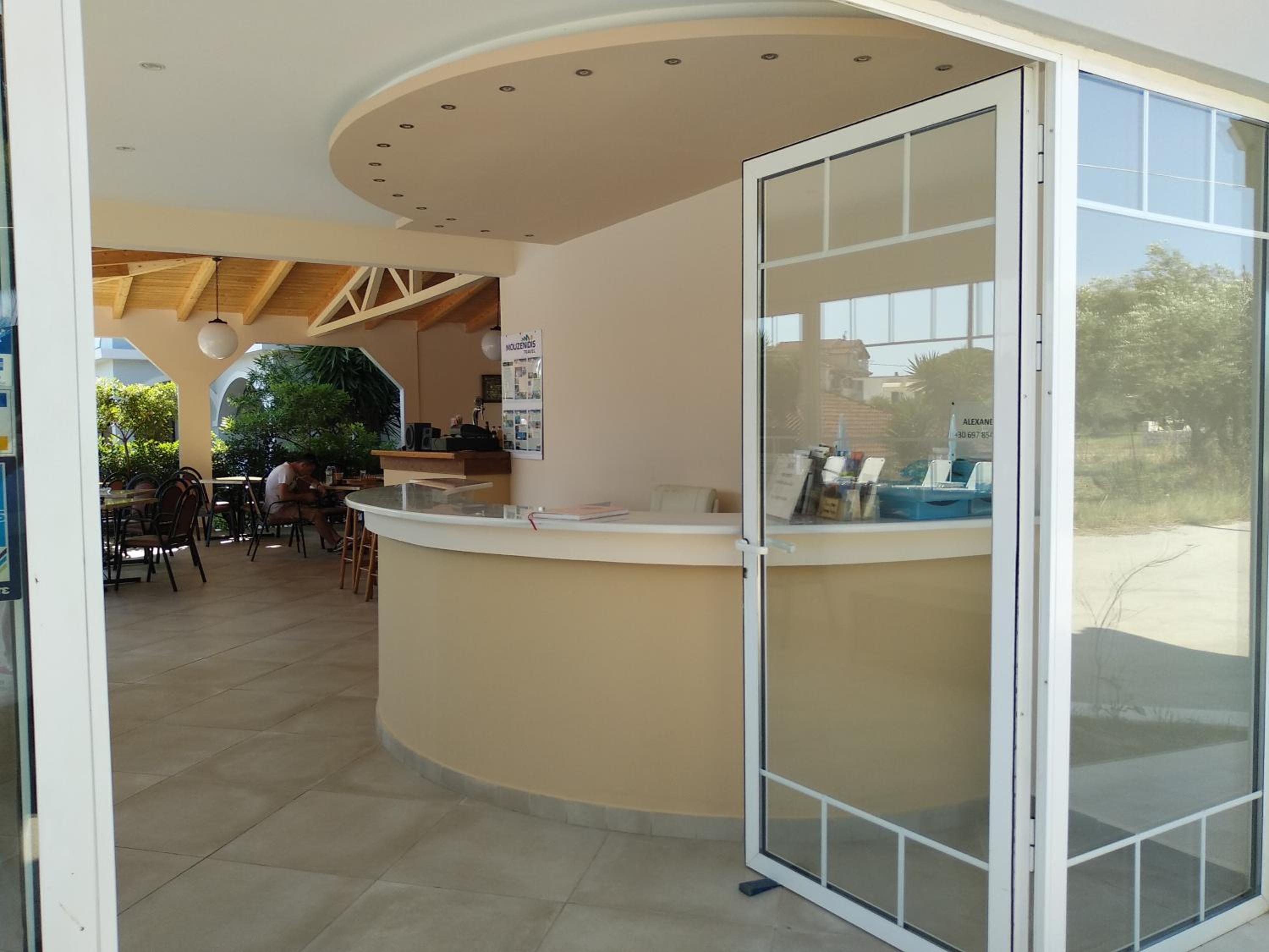 Zante Yliessa photo 3