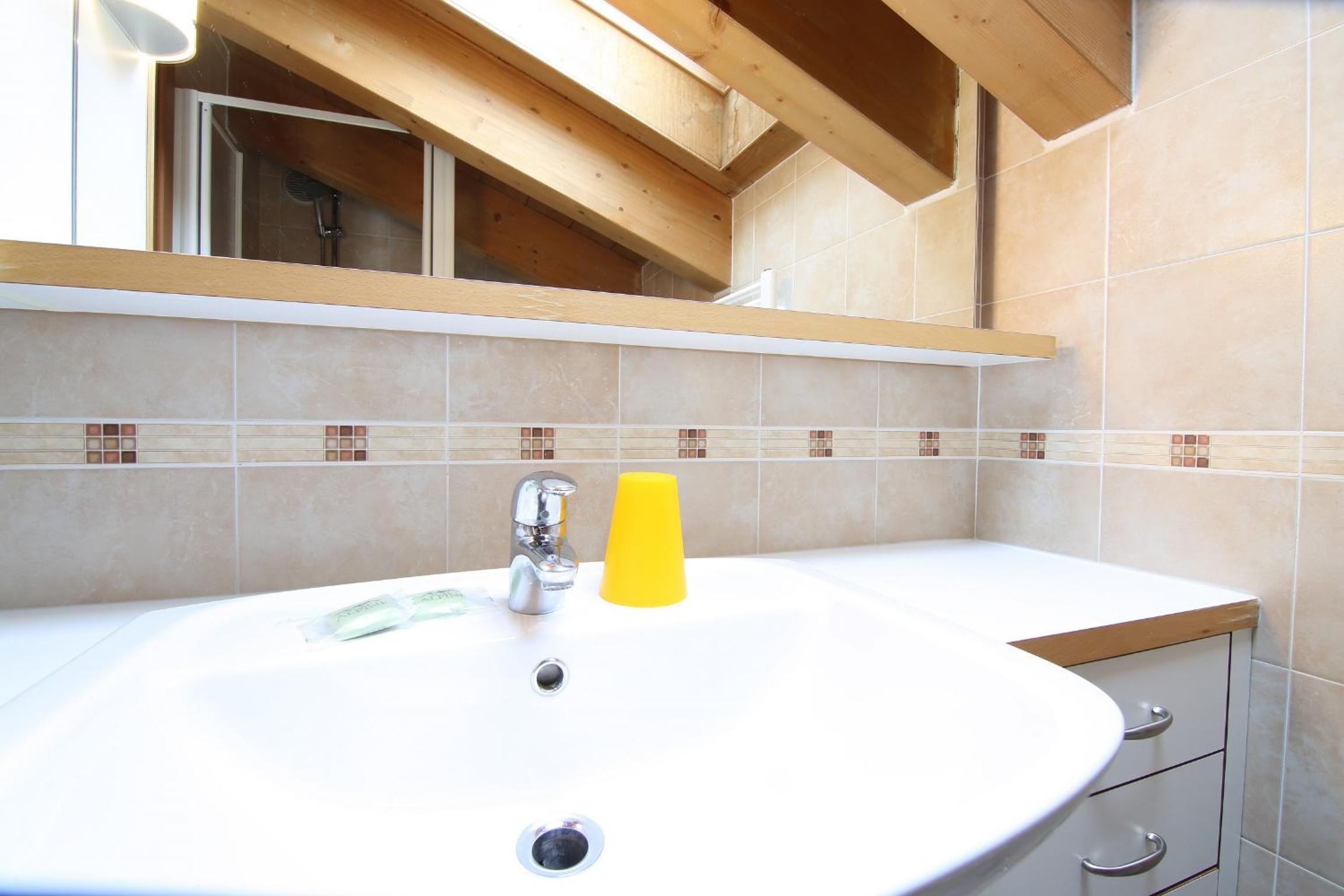 Chalet Teola