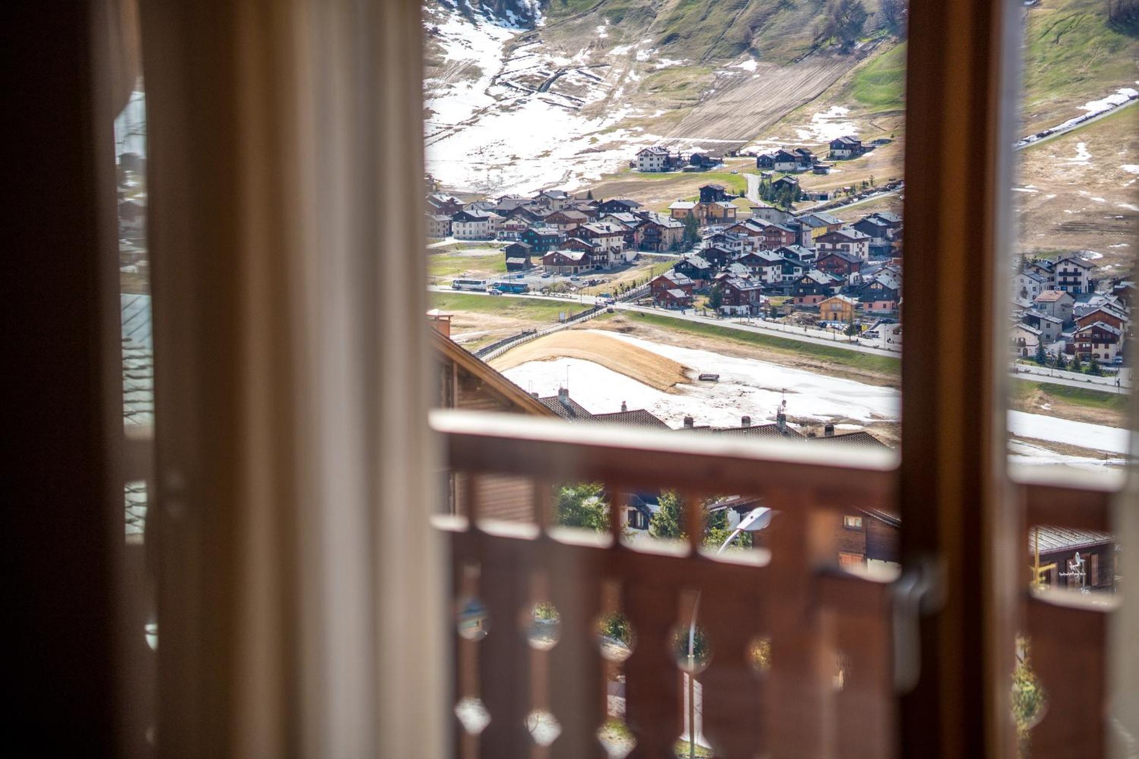 Chalet Teola