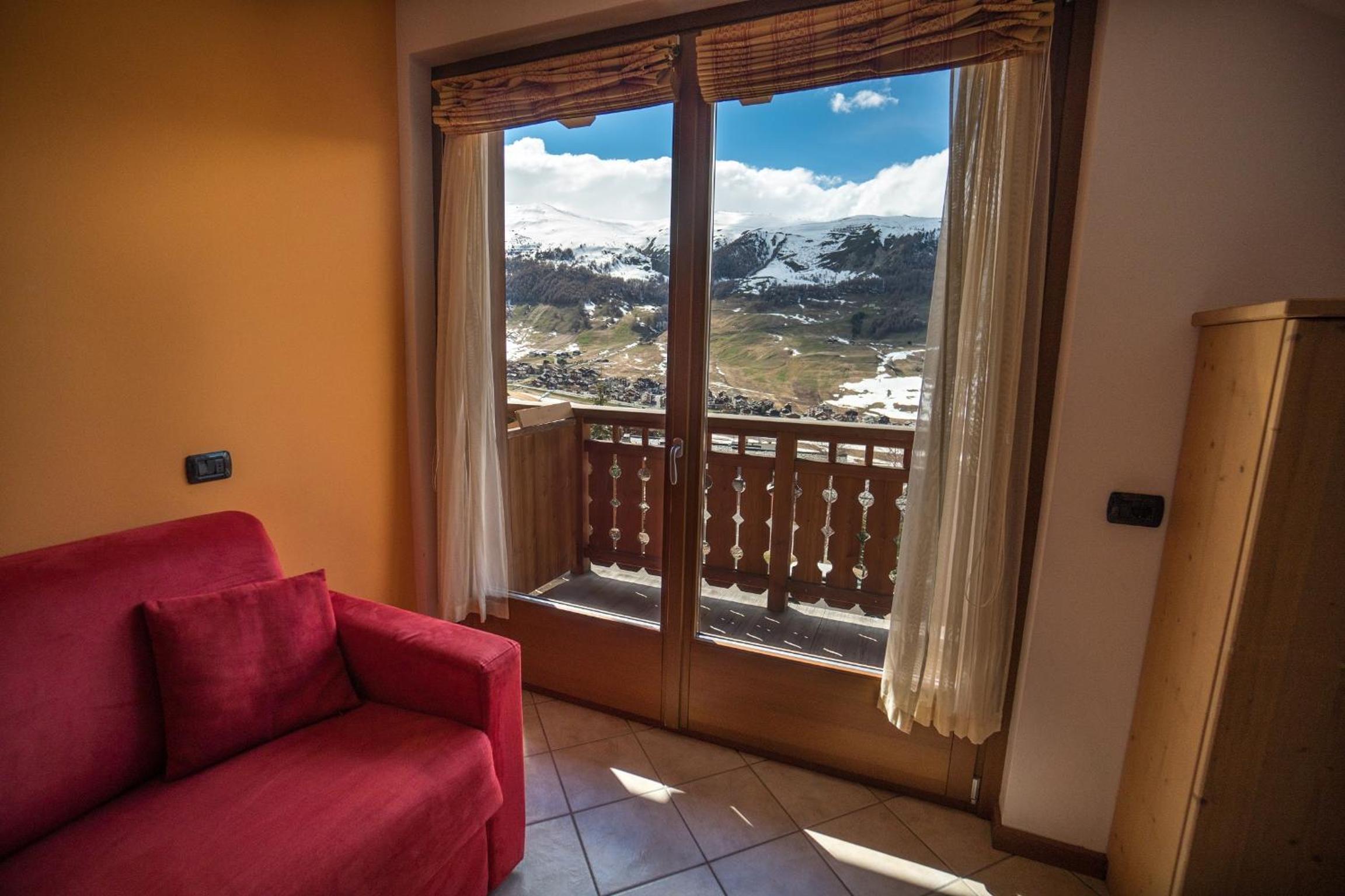 Chalet Teola