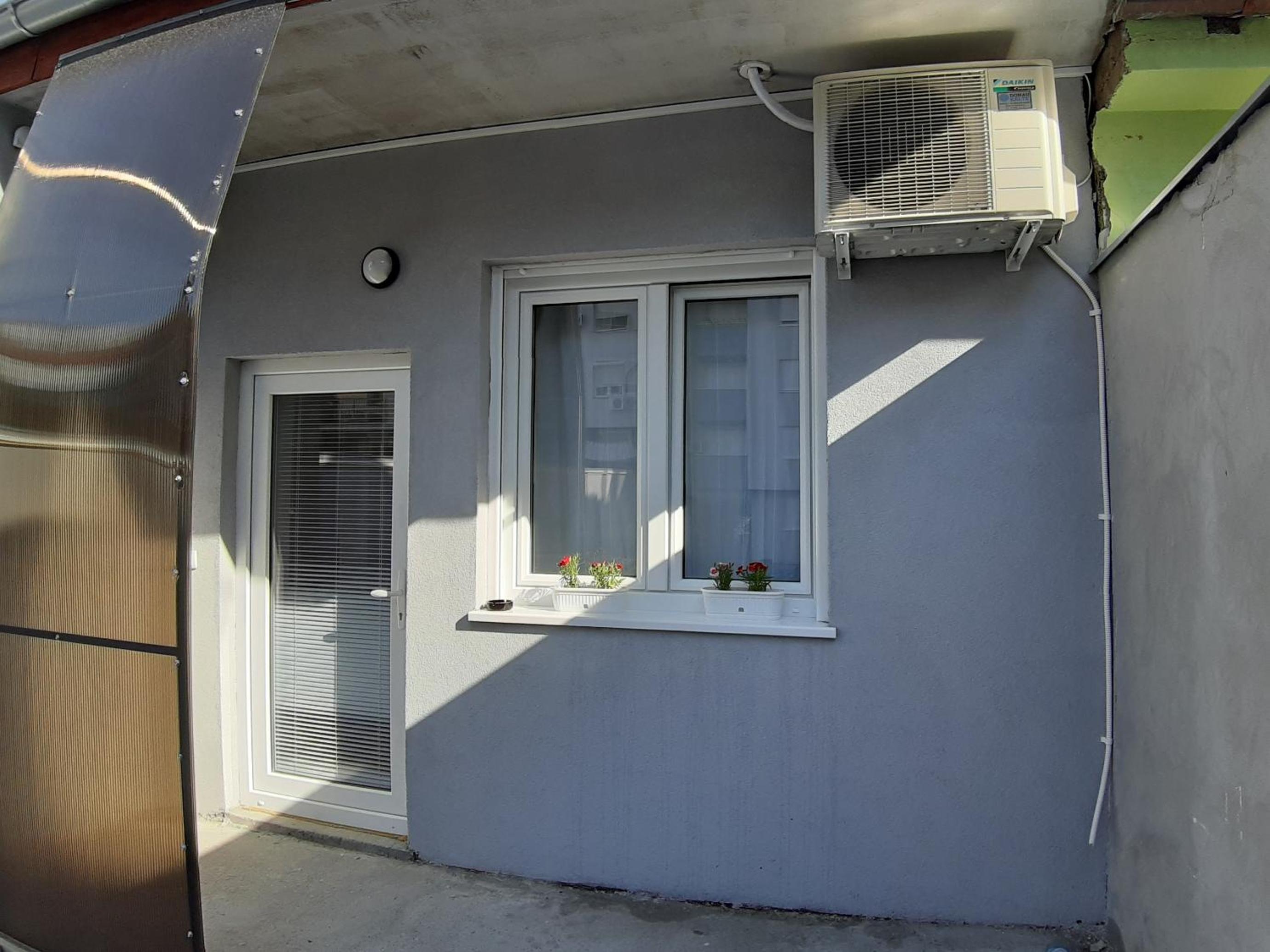 Home away from home with private parking view 4