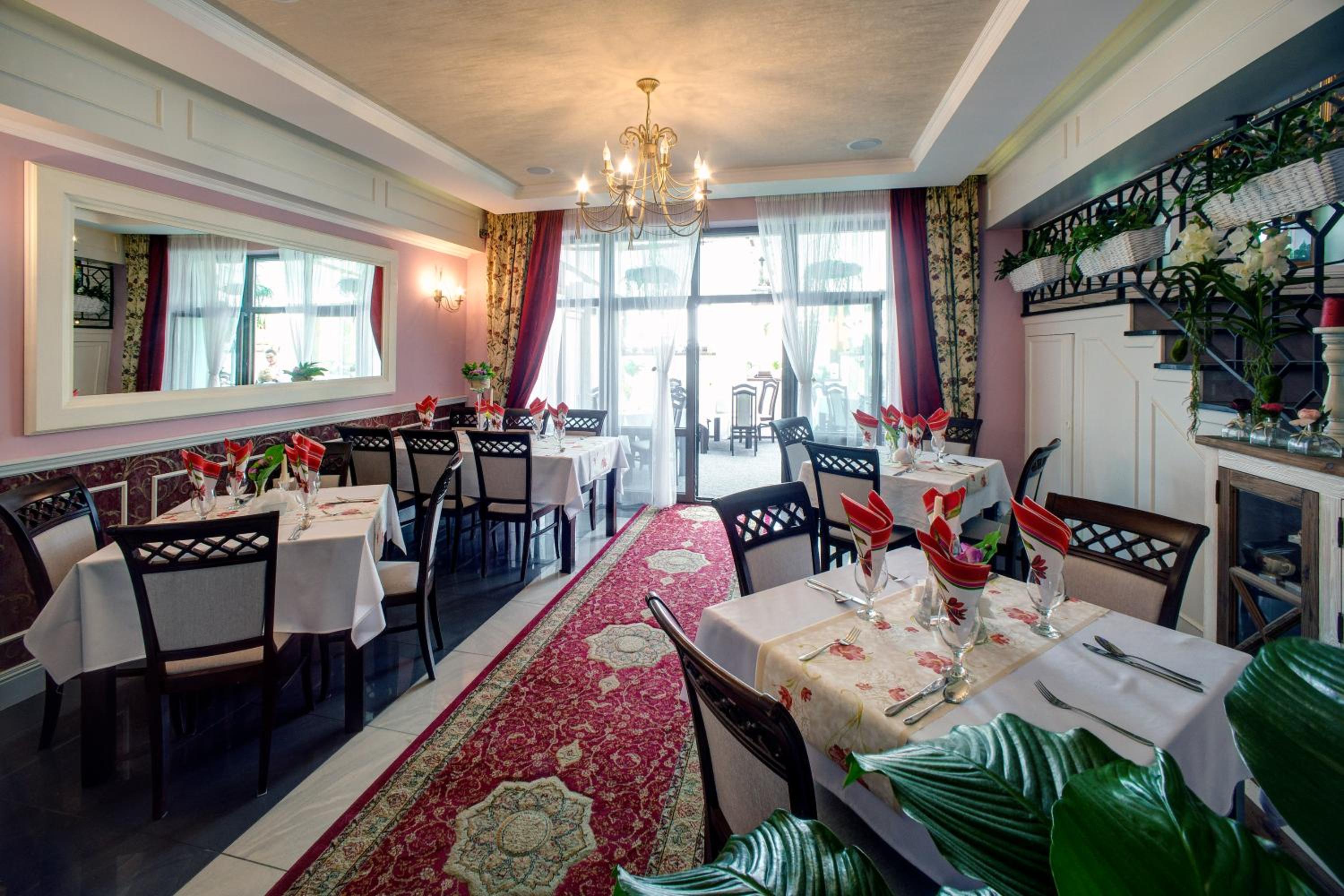 restaurant