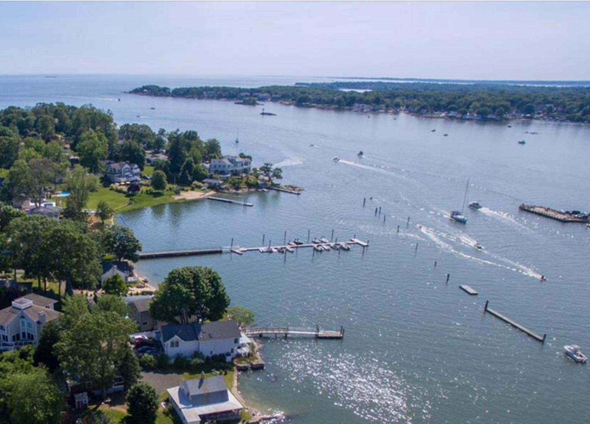 Private Sandy Beach Amazing Waterfront & Hot Tub view 5
