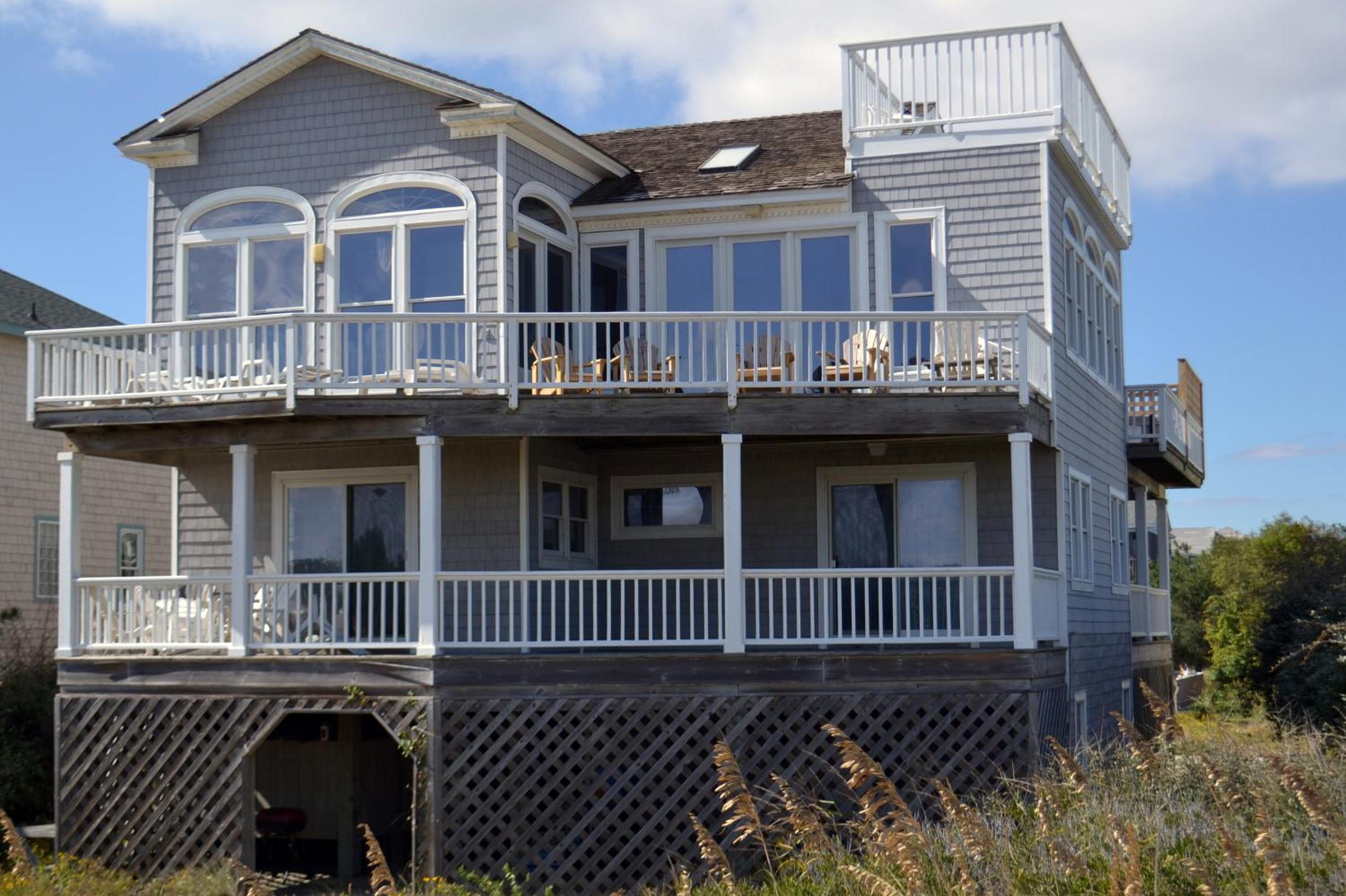 Sandscape - Corolla, Crown Point, Oceanfront, Steps to Beach, Hot Tub, Pool Table, Community Pool