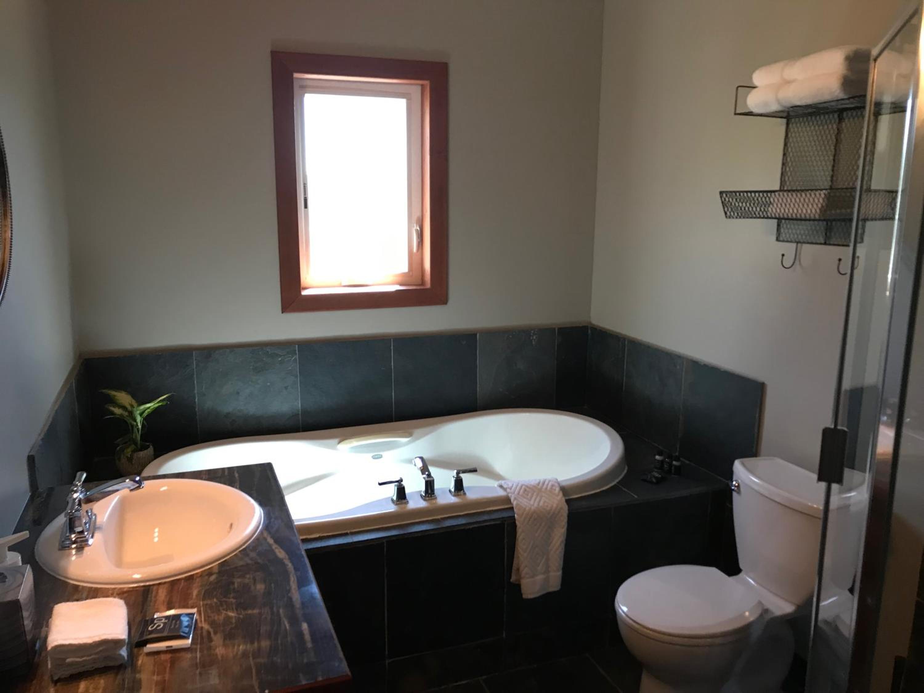 Wesbert Winery & Guest Suites view 2