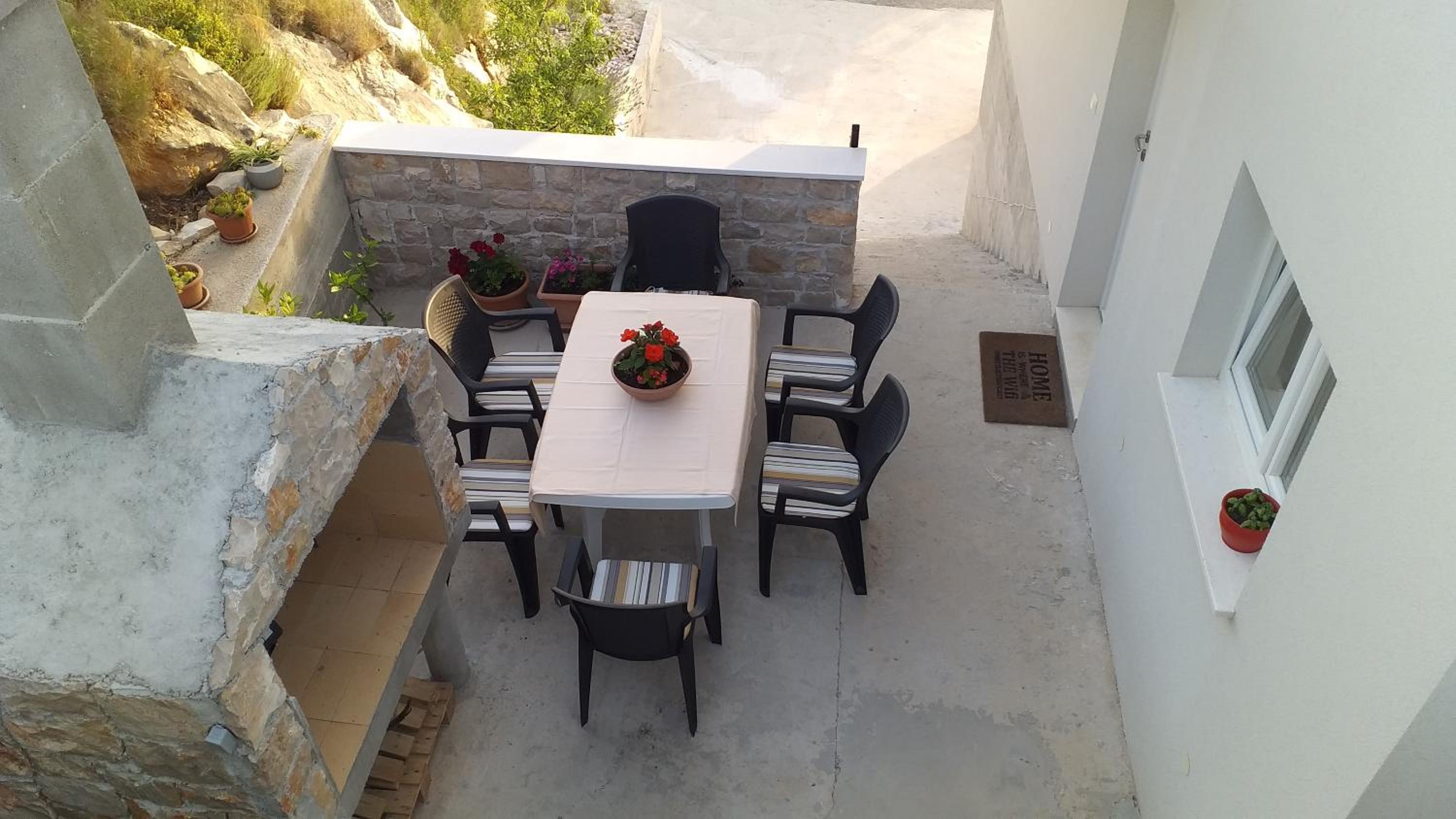 Apartman Zaklopatica view 5