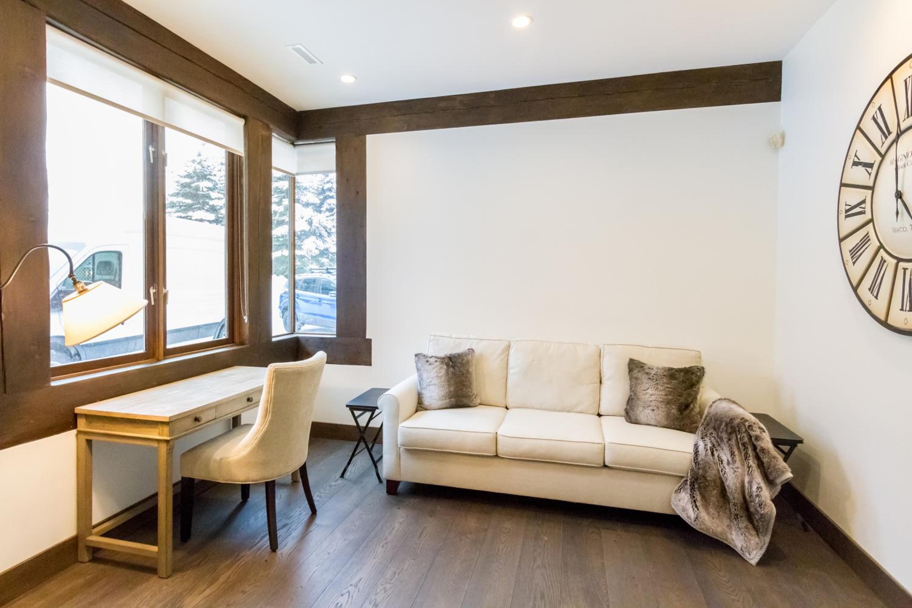 3354 Peak Drive view 4