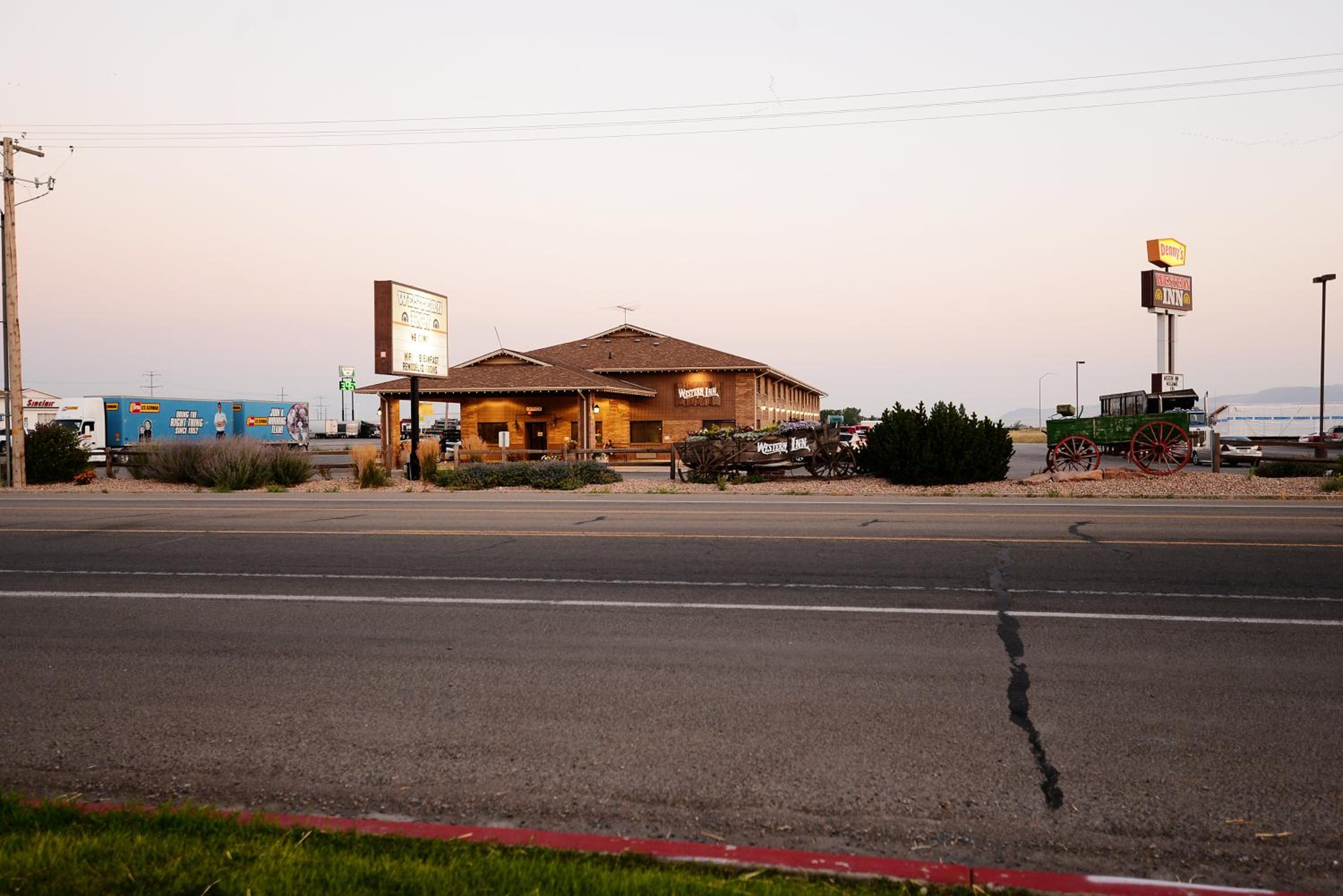 Western Inn - Tremonton, Utah view 3