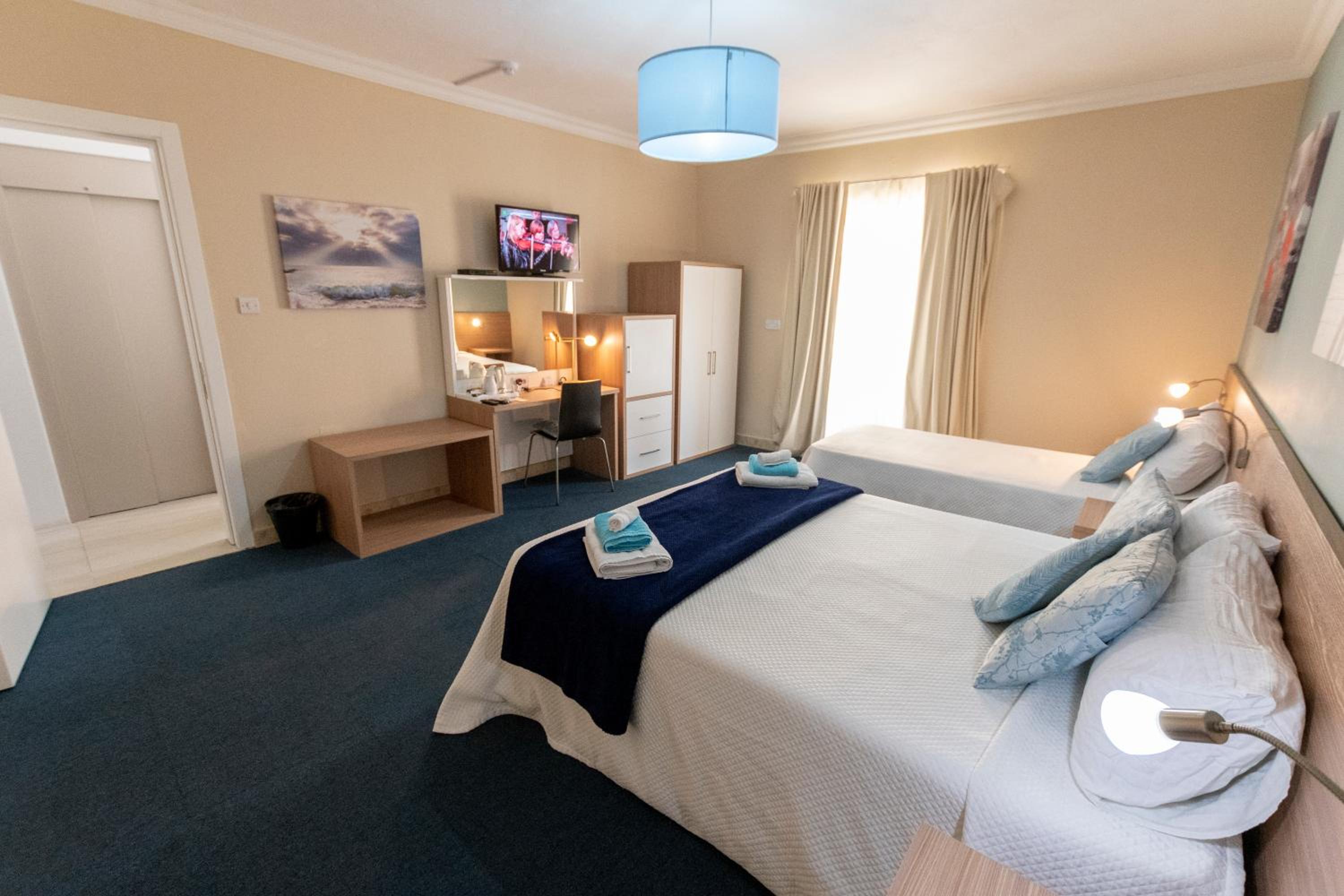 Estrella Lodging