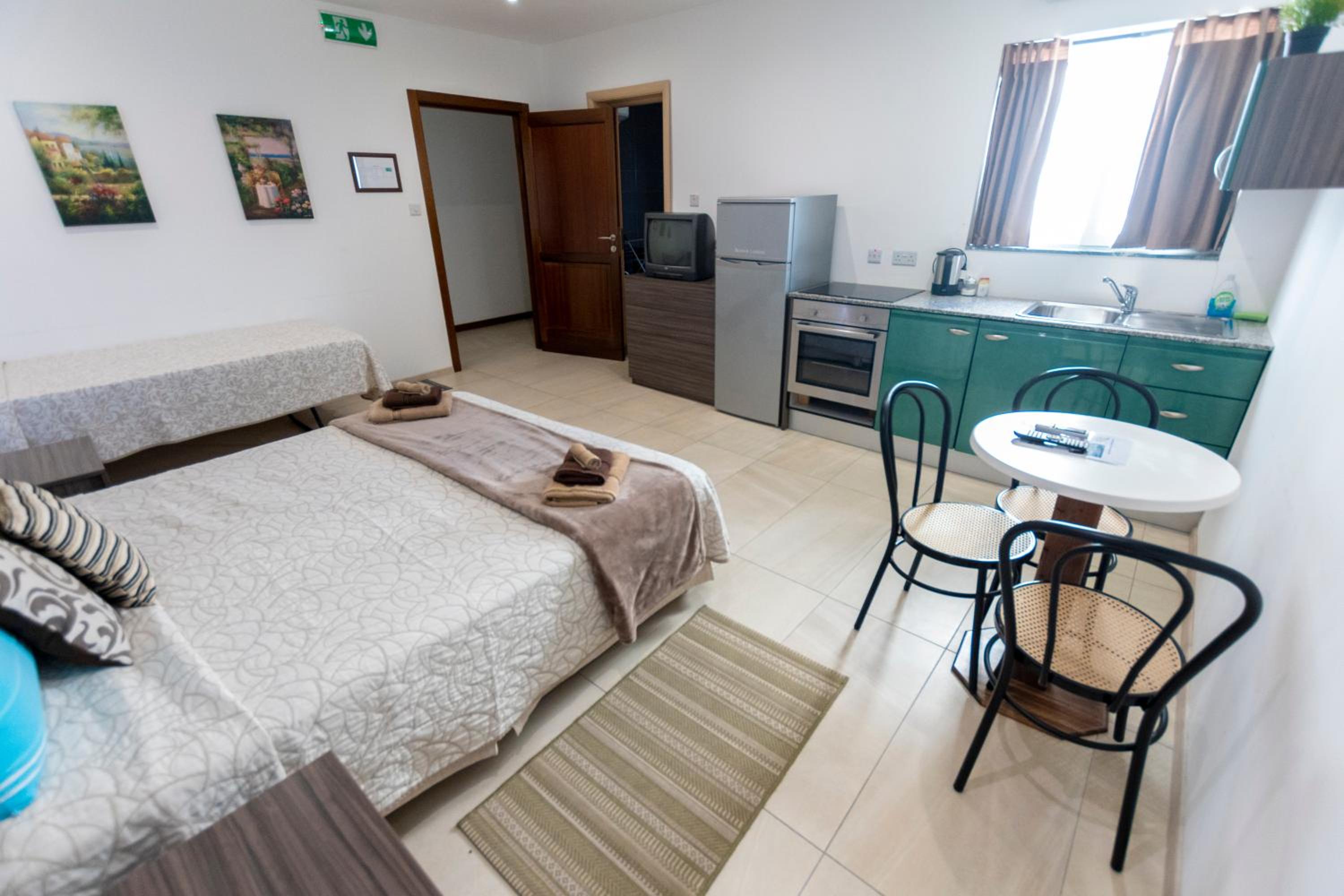 Estrella Lodging