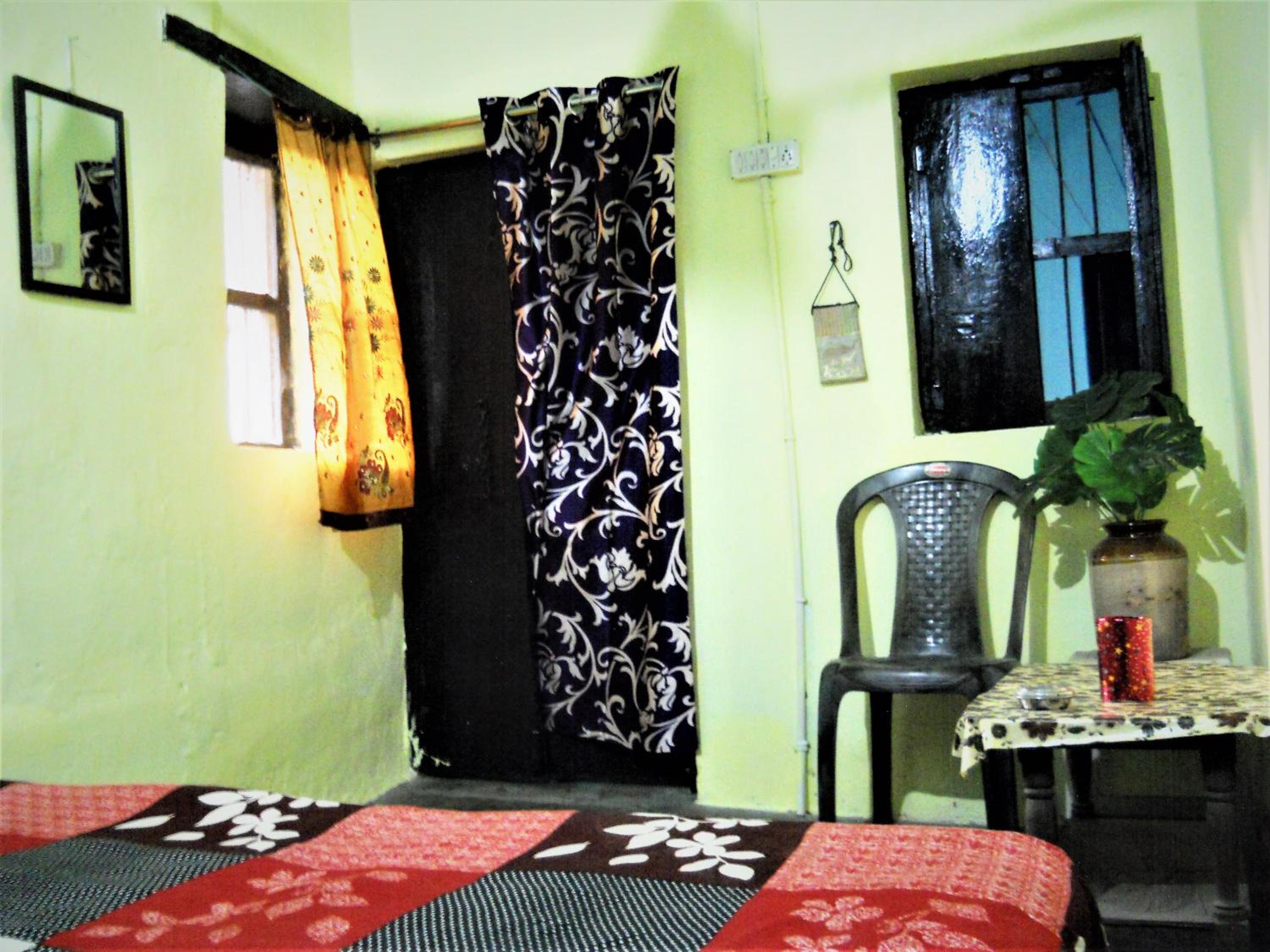 Shiva lodge