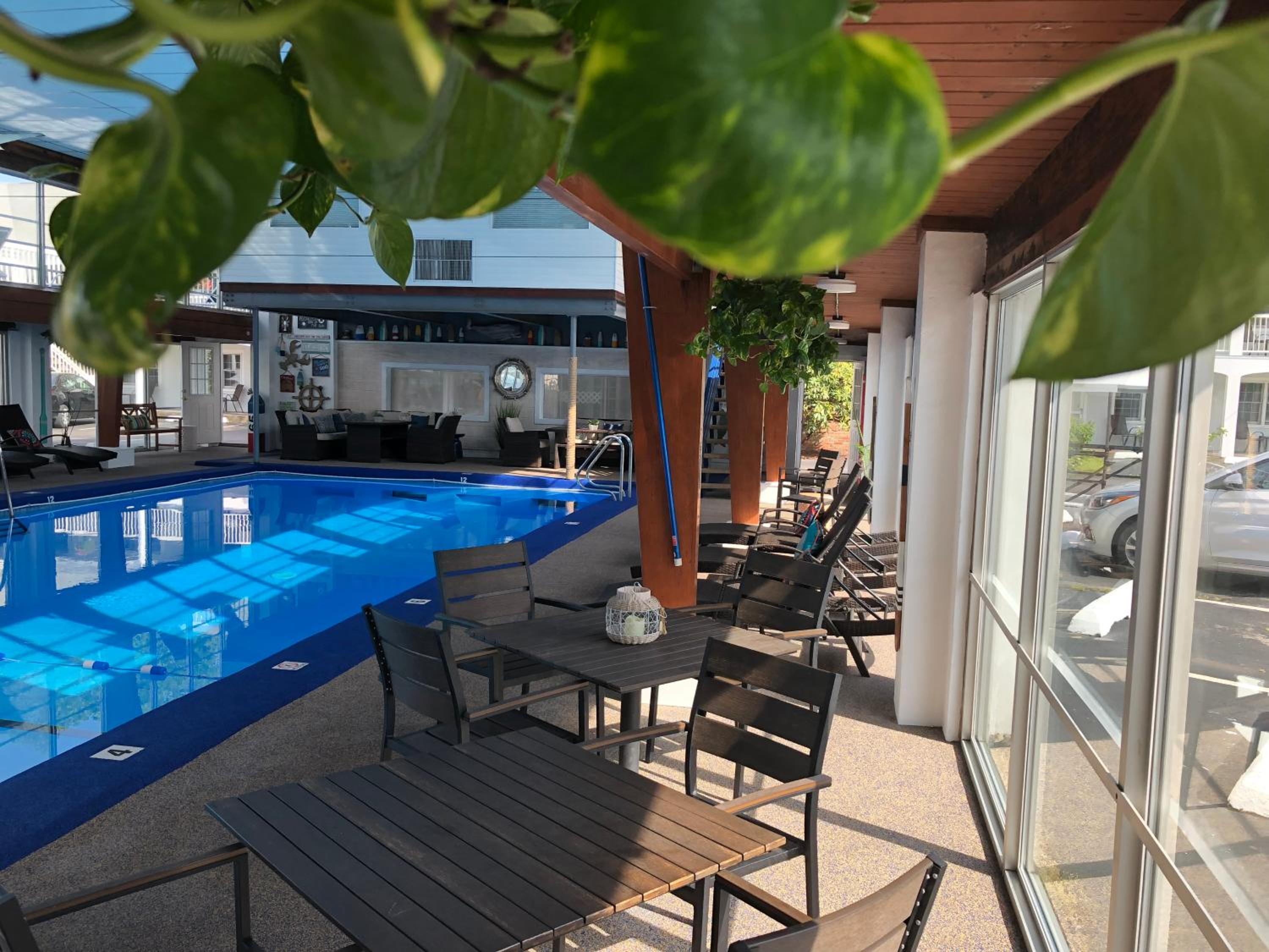 Hyannis Inn
