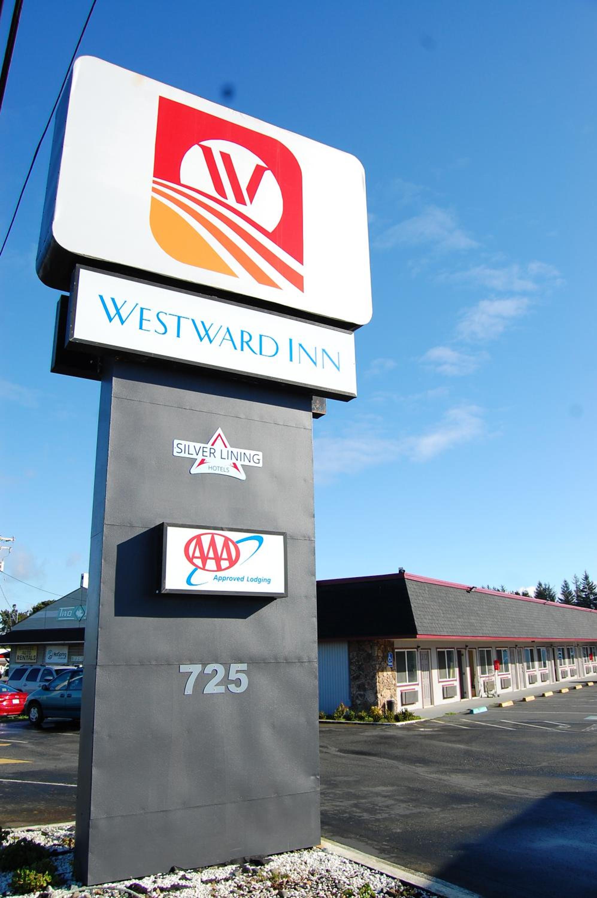 Crescent City Vacations - Westward Inn - Property Image 4