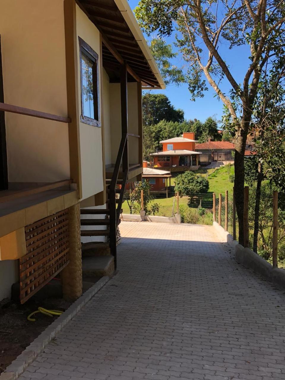 Pé da Serra Suítes